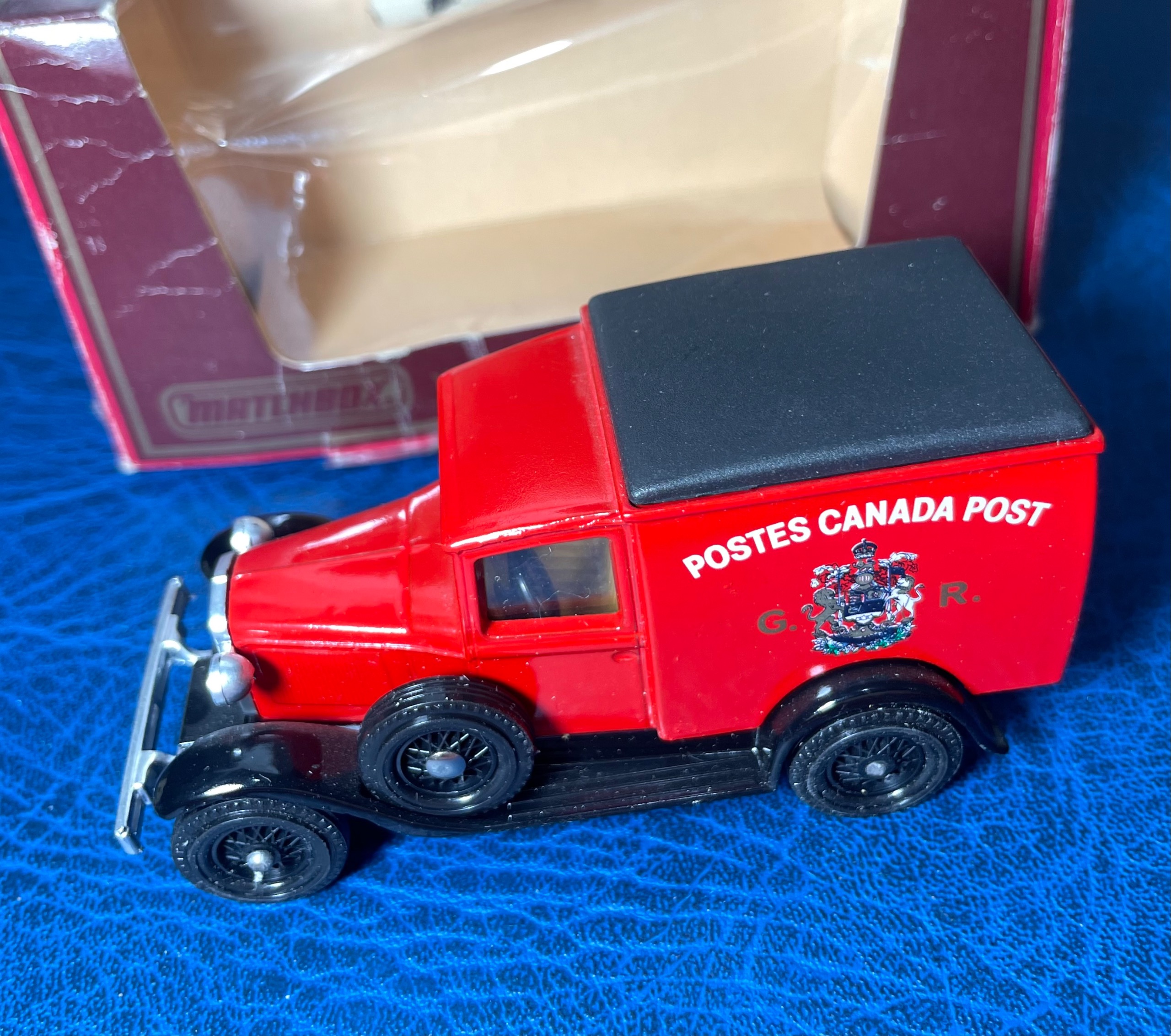 ماشین فلزی قدیمی انگلیسی matchbox