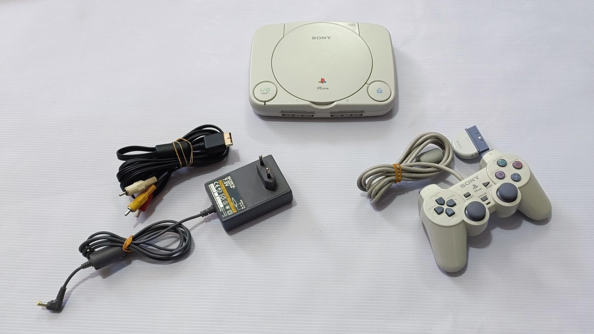 پلی استیشن 1 ( PS One ) مدل SCPH-102