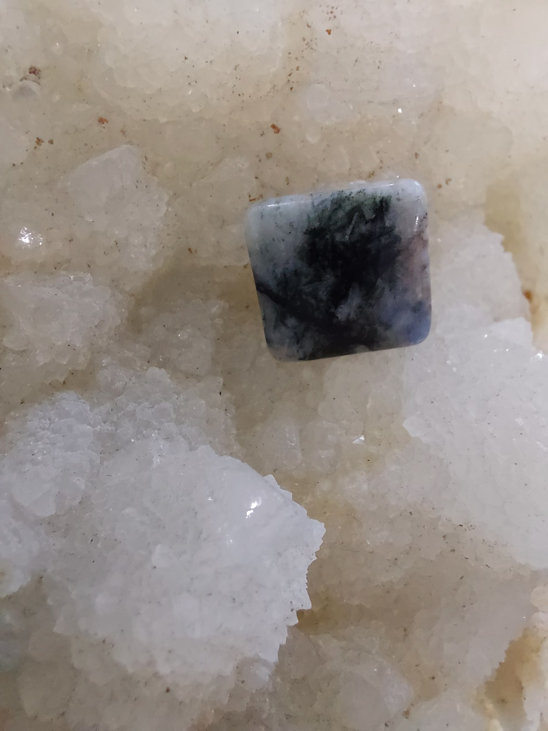 نگین سودالیت کد 2