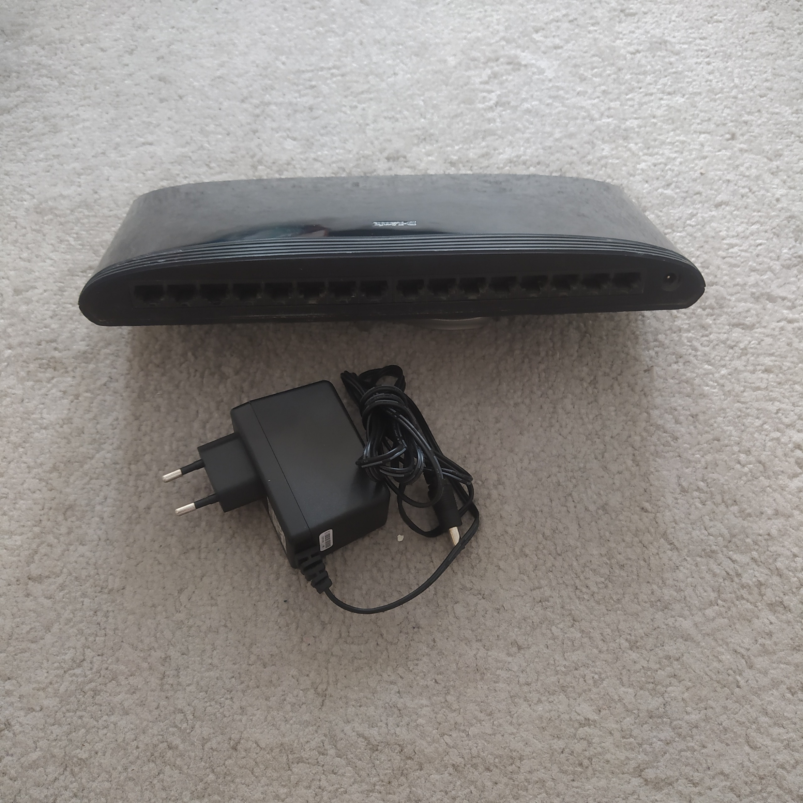 هاب 16 پورت DLINK DES1016