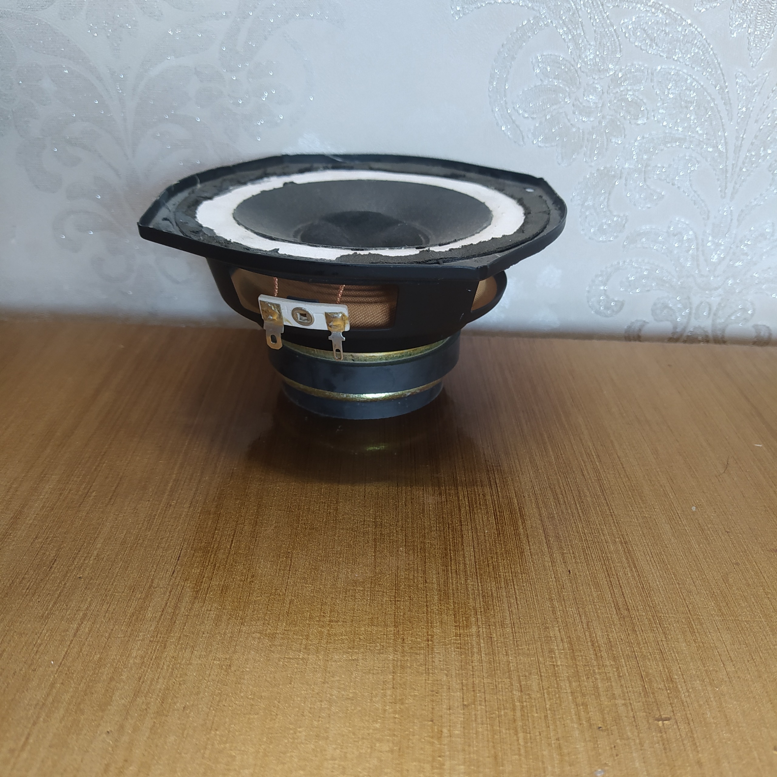 باند 4 اهم 20 وات