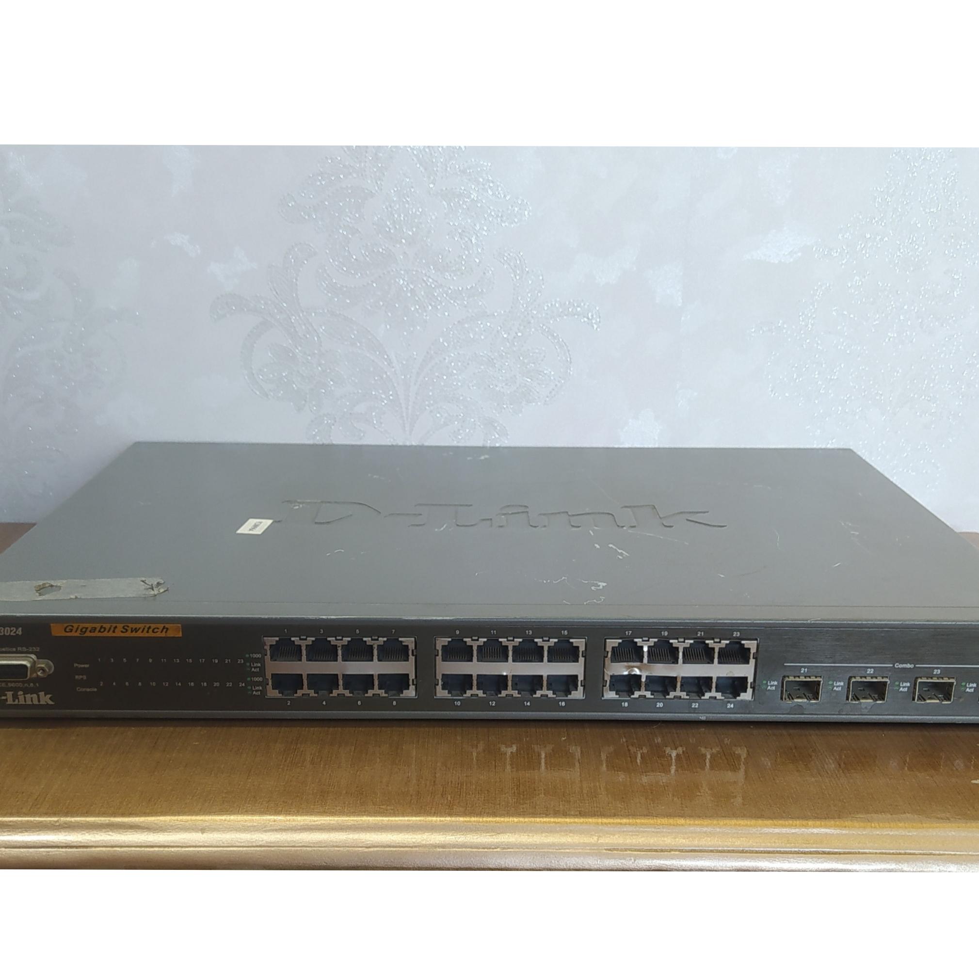 سوییچ 24 پورت دیلینک سرعت گیگ