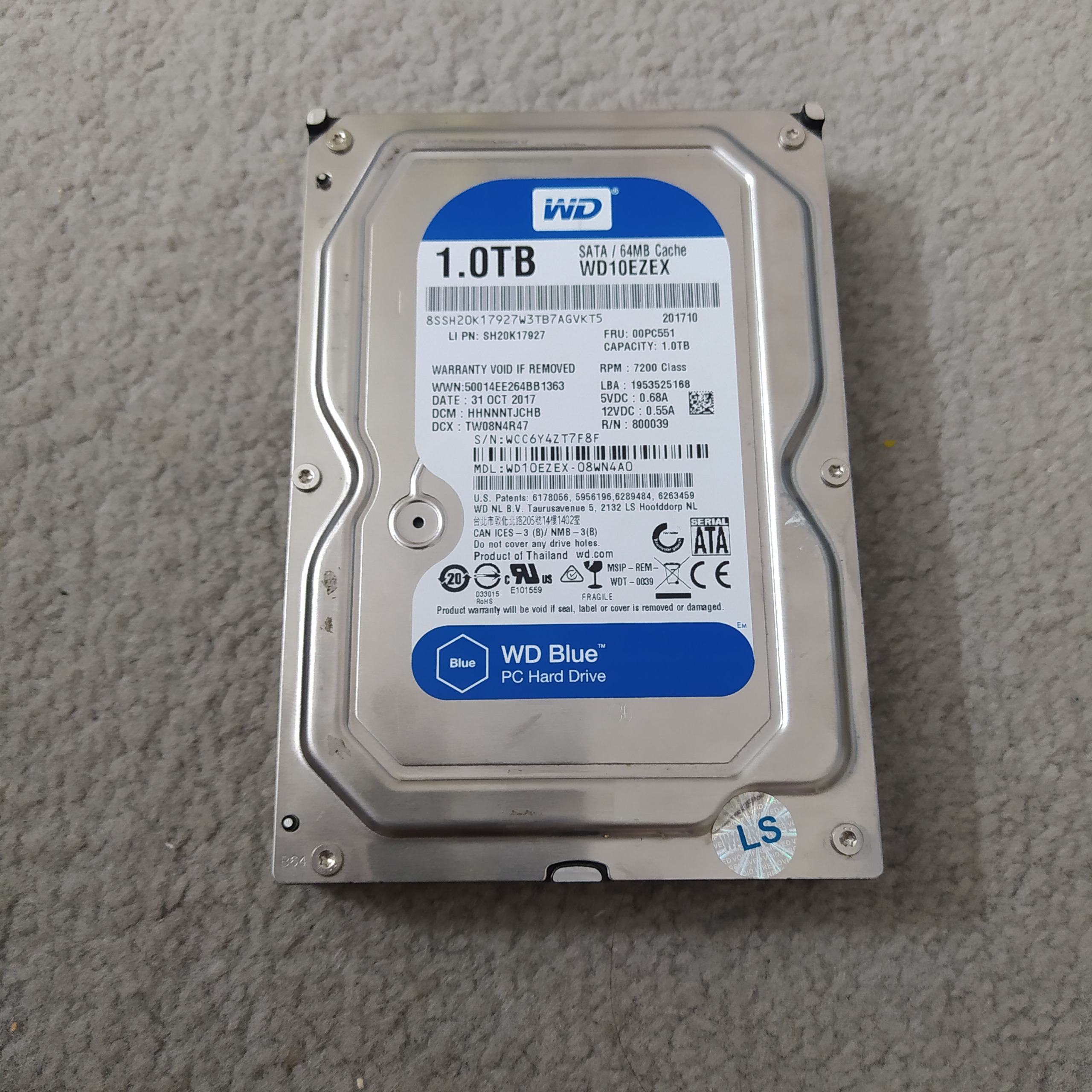 هارد یک ترا سلامت 100