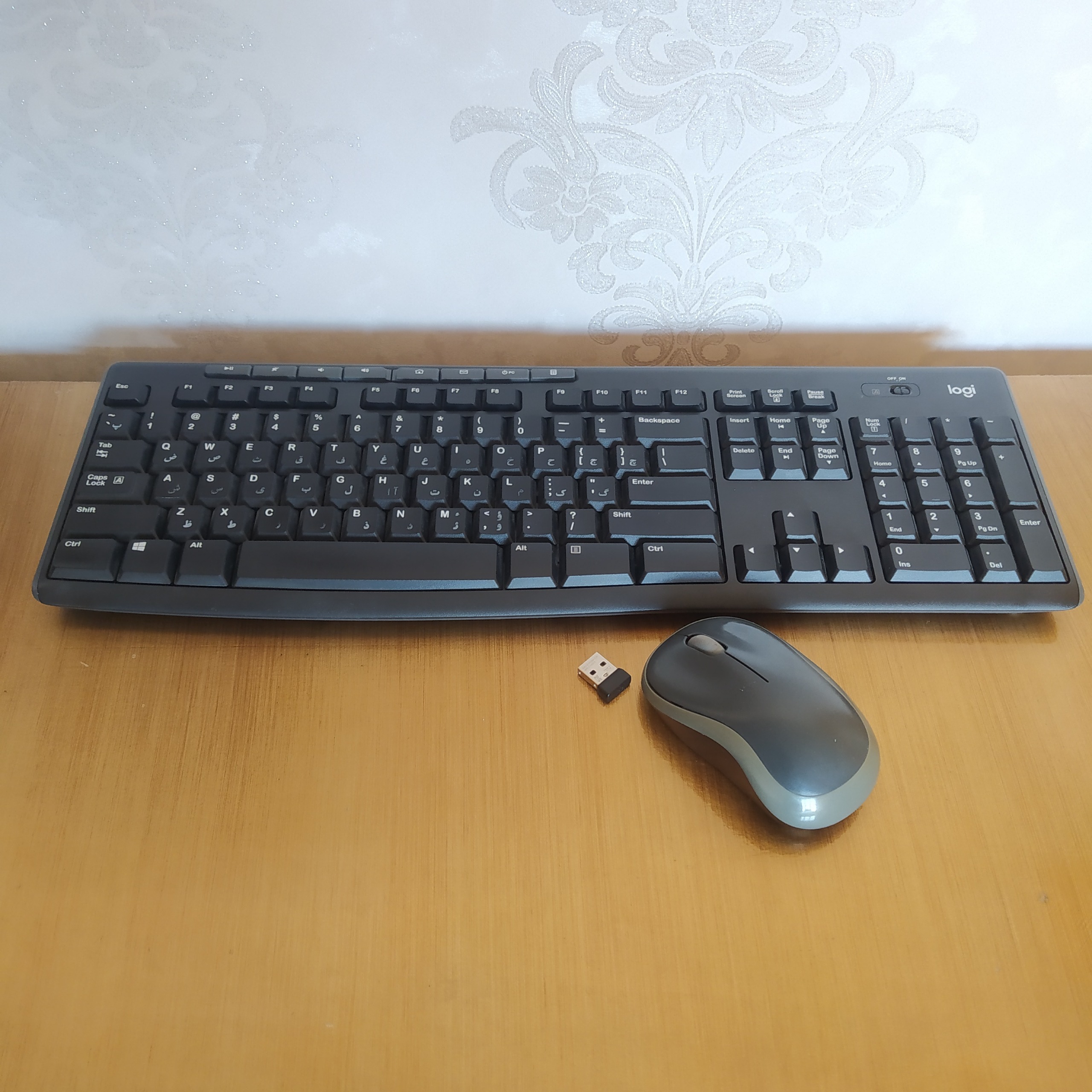 موس و کیبورد بیسیم لاجیتک