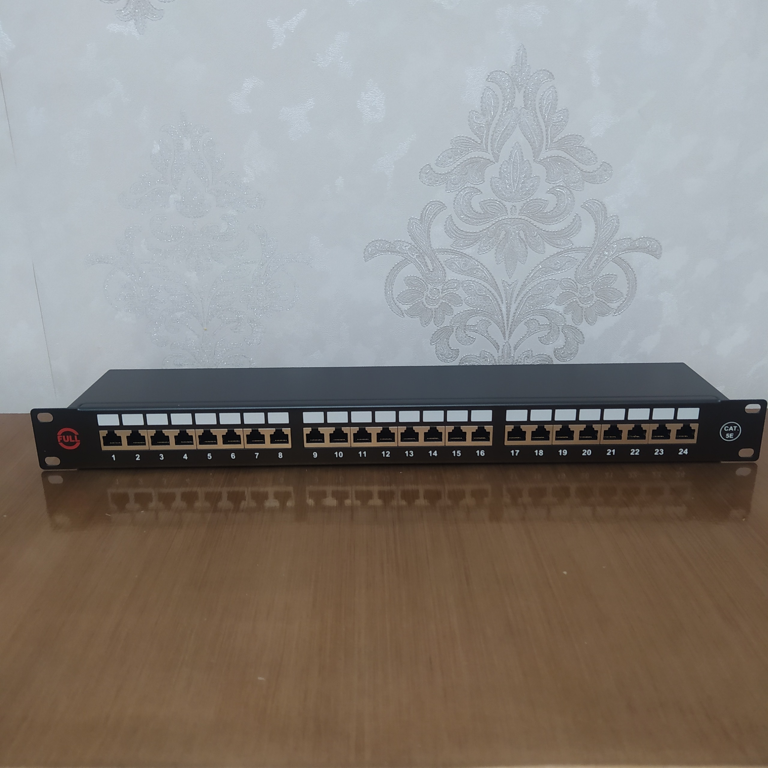 پچ پنل 24 پورت cat5e