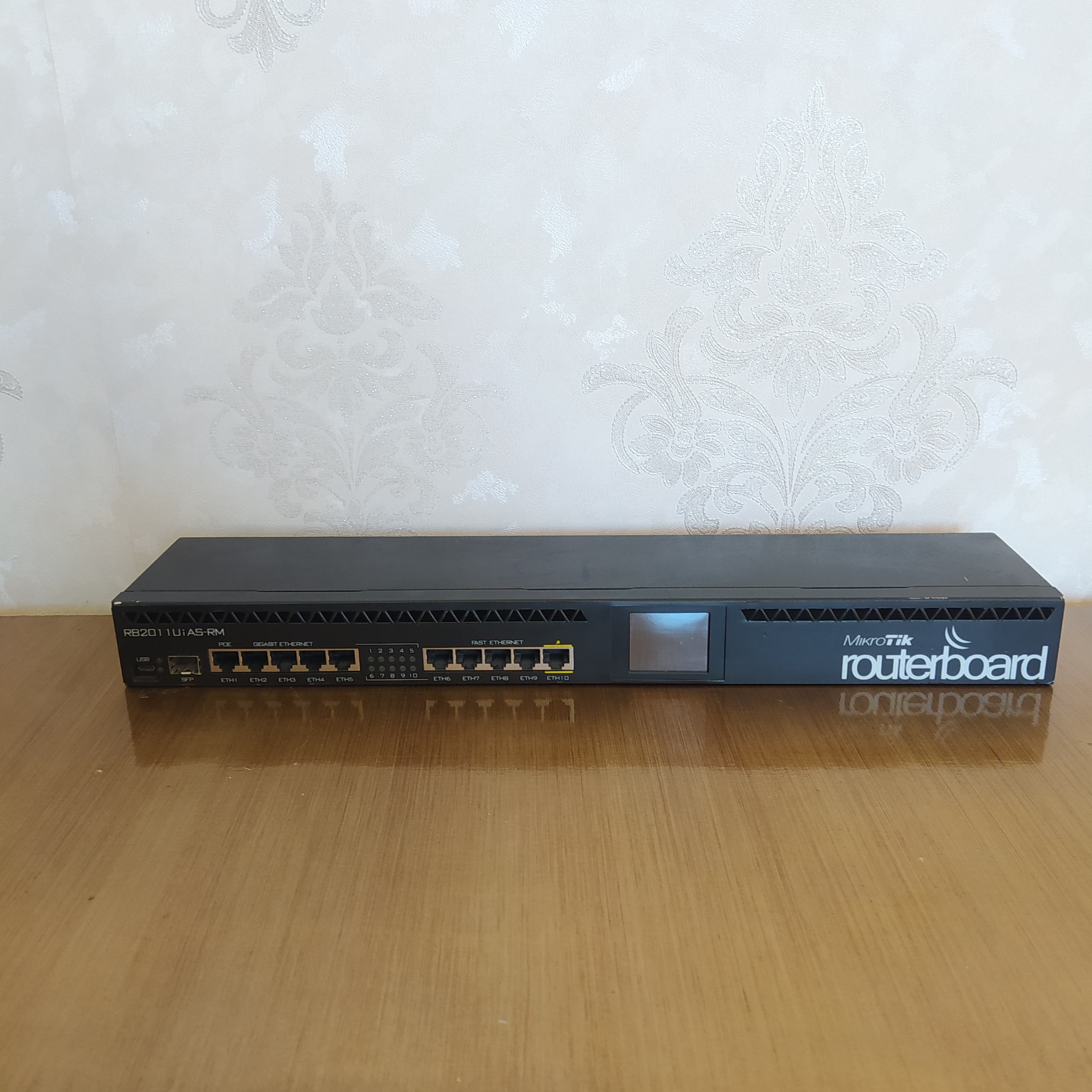 میکروتیک -RB2011 UI-AS-RM