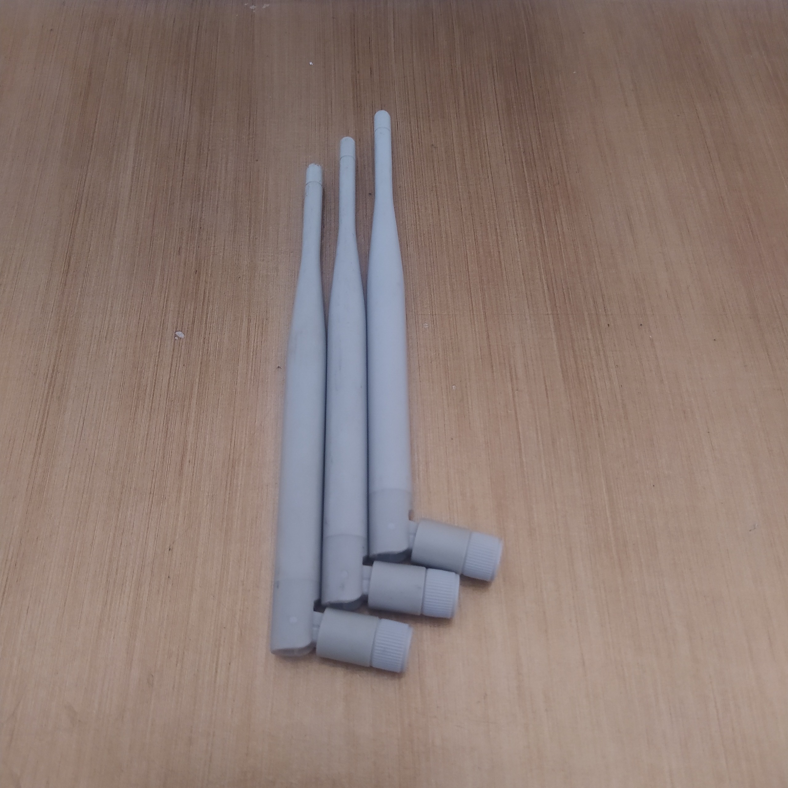 انتن وایفا 5 دیبی .فیش مادگی