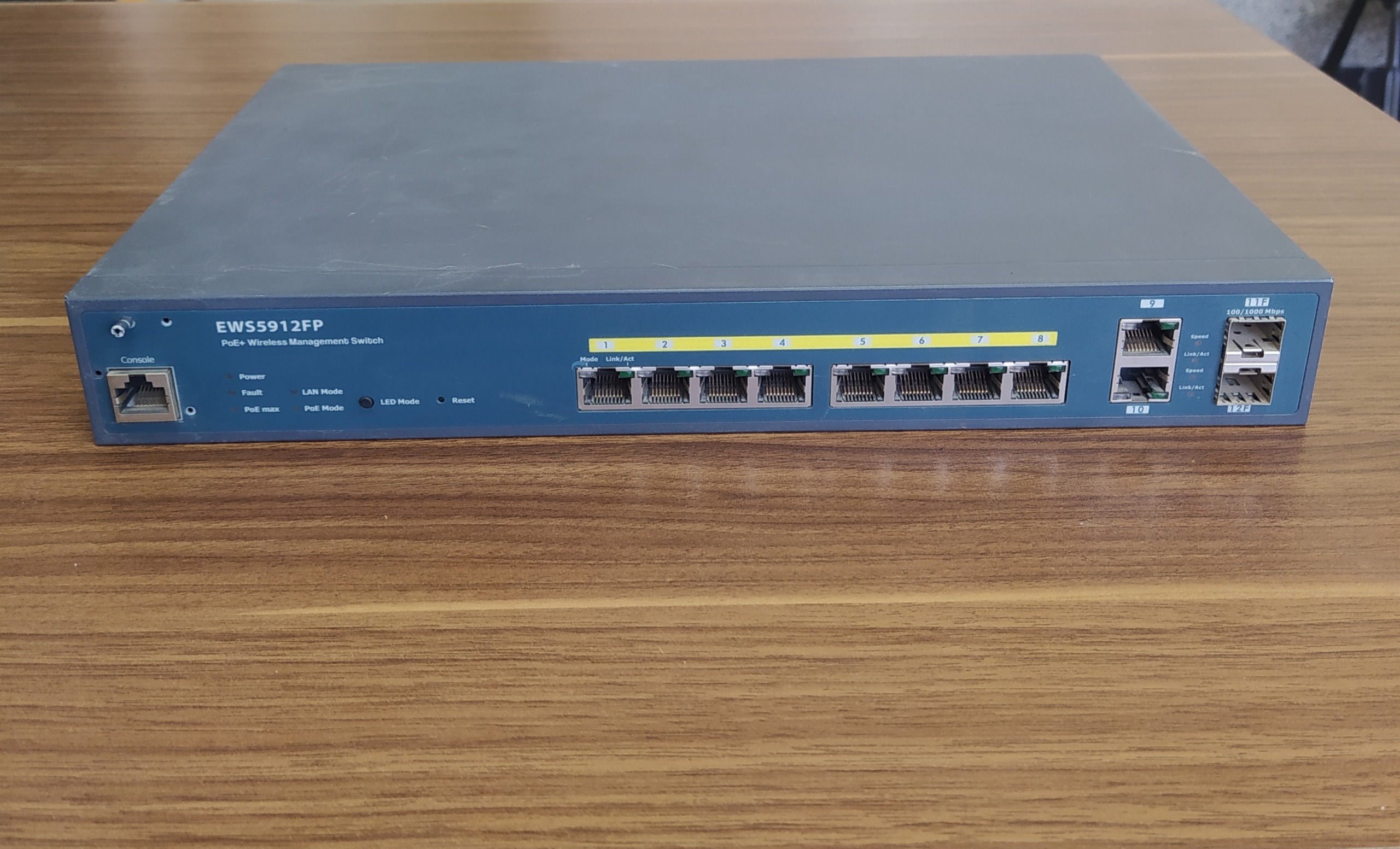 سوییچ 6 پورت POE گیگابیتی