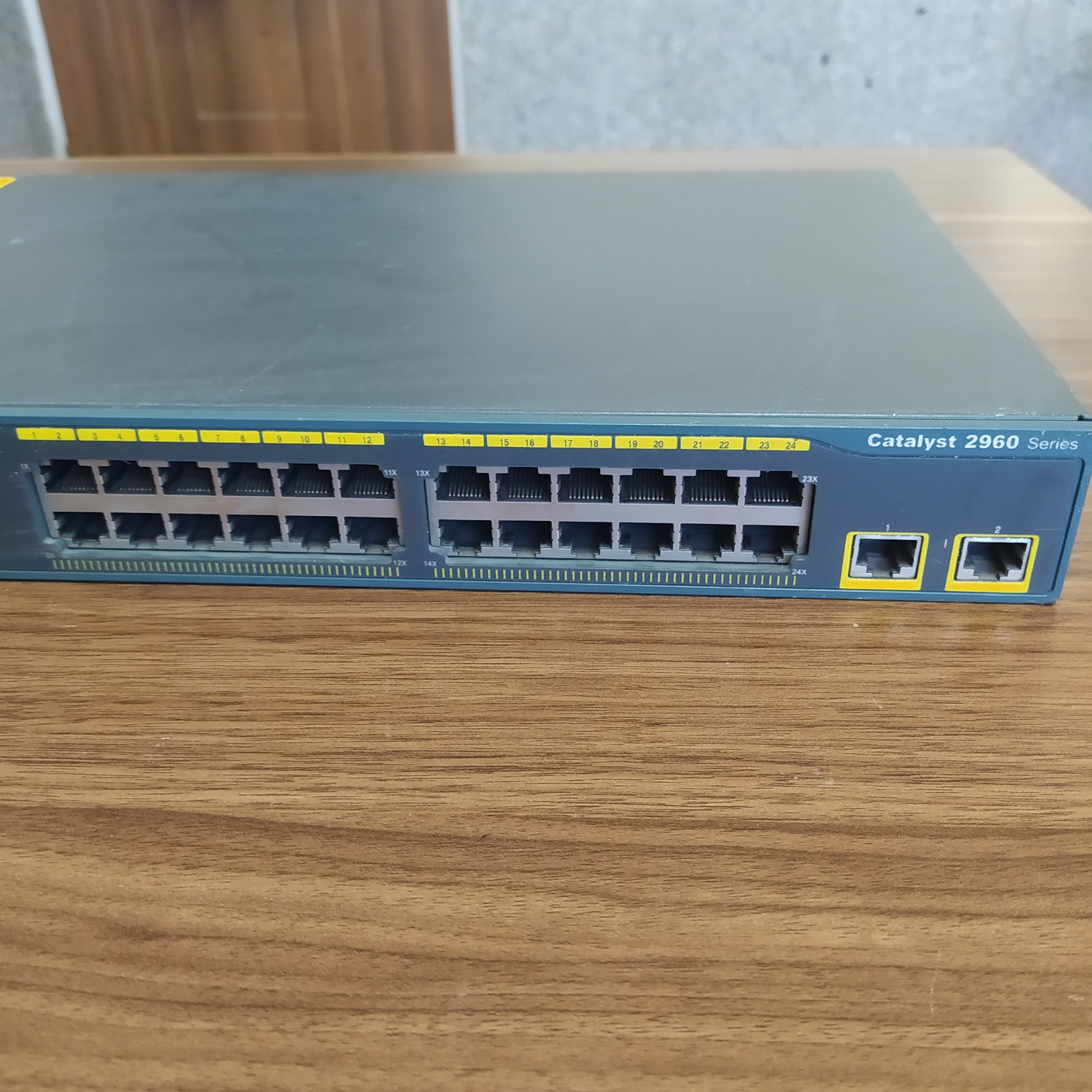 سوییچ سیسکو 2960-24ttl