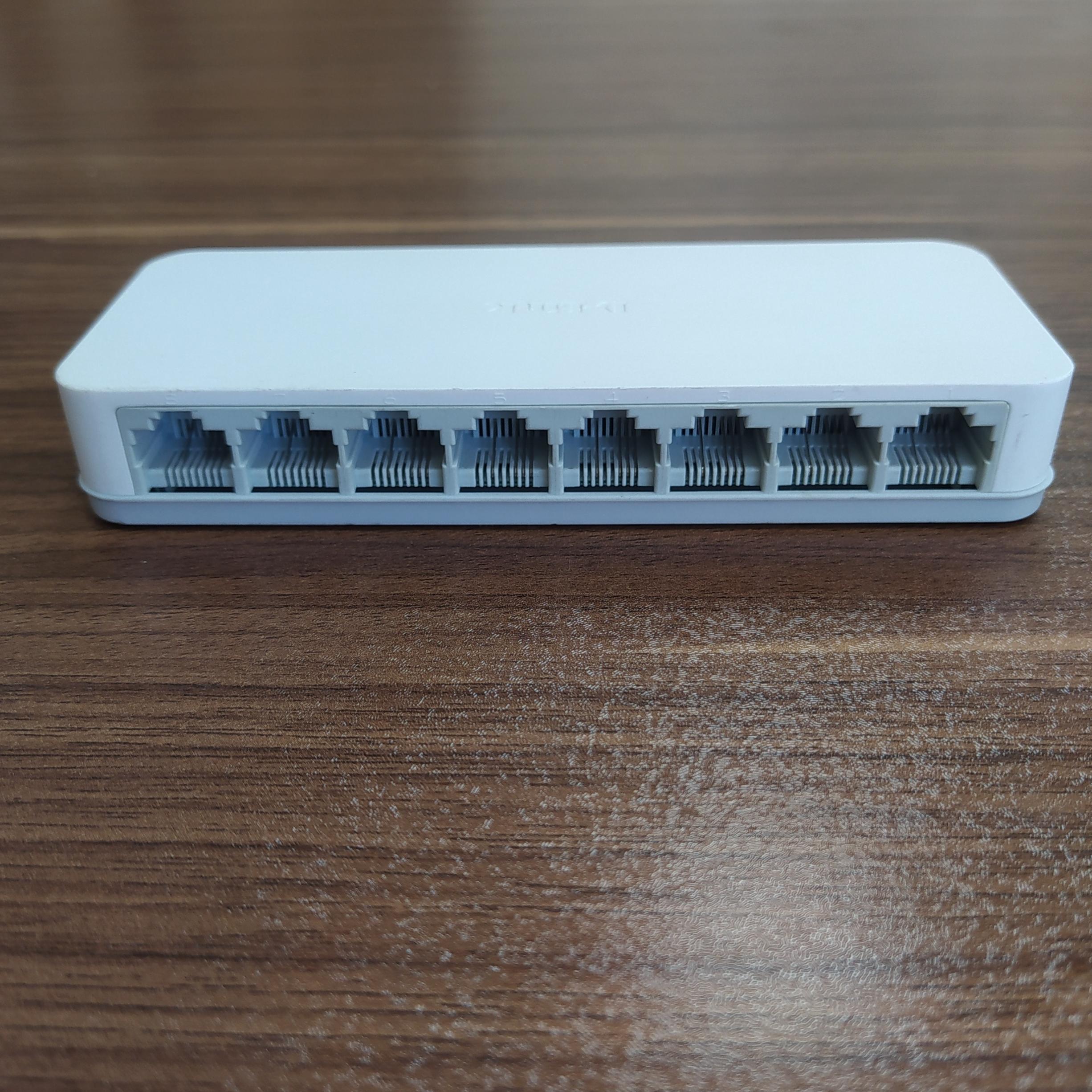 هاب سوییچ 8 پورت DLINK DES 1008C