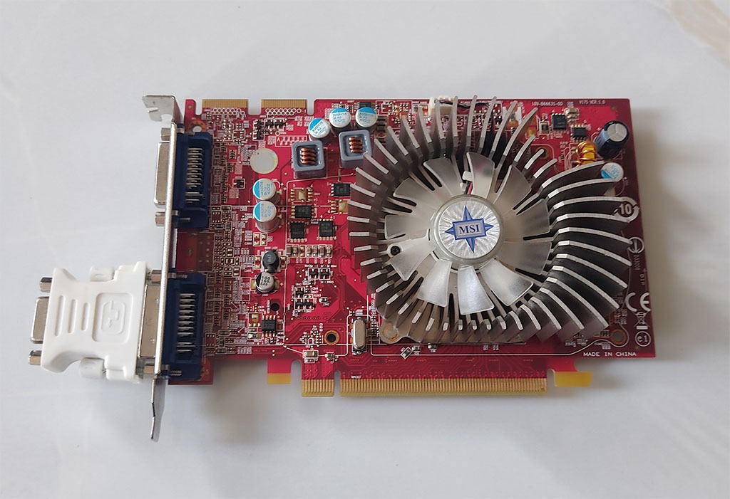 کارت 1 گیگ MSI AMD HD 4670با دو هسته گرافیکی