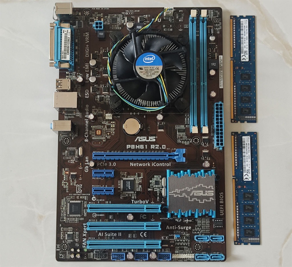 مادربردASUS P8H61 R2.0 باCPU i3-3240،فن و 8 گیگ رم