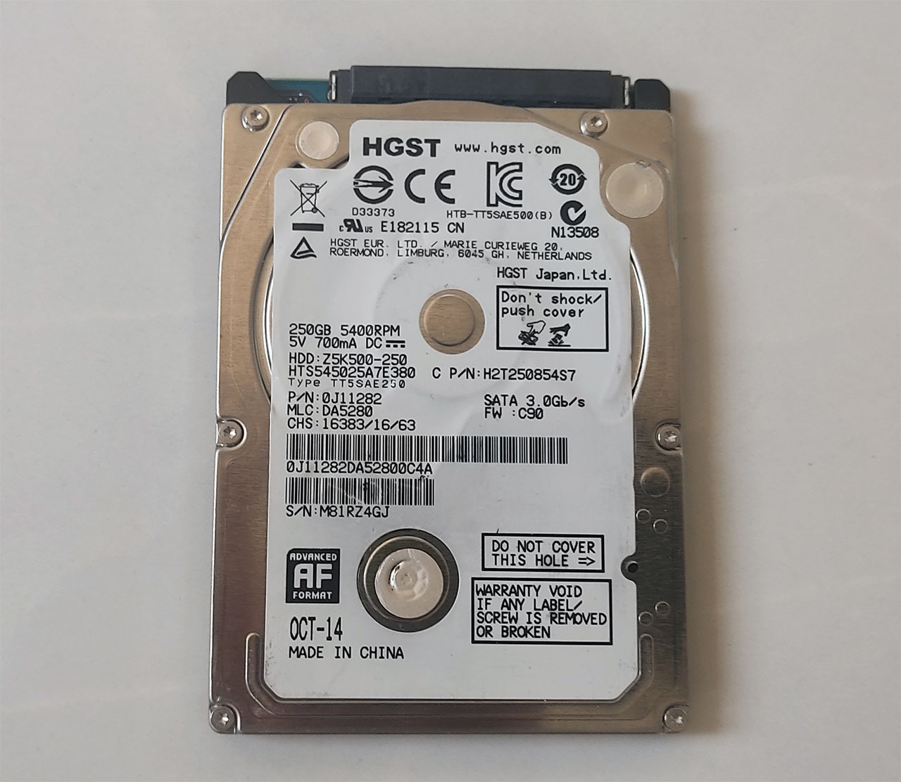 هارد250گیگHGST اسلیمی - سلامت و کارایی٪100