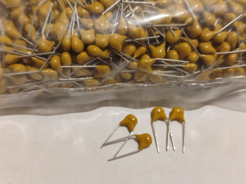 500 عدد خازن مولتی لایر تایوانی 1uf