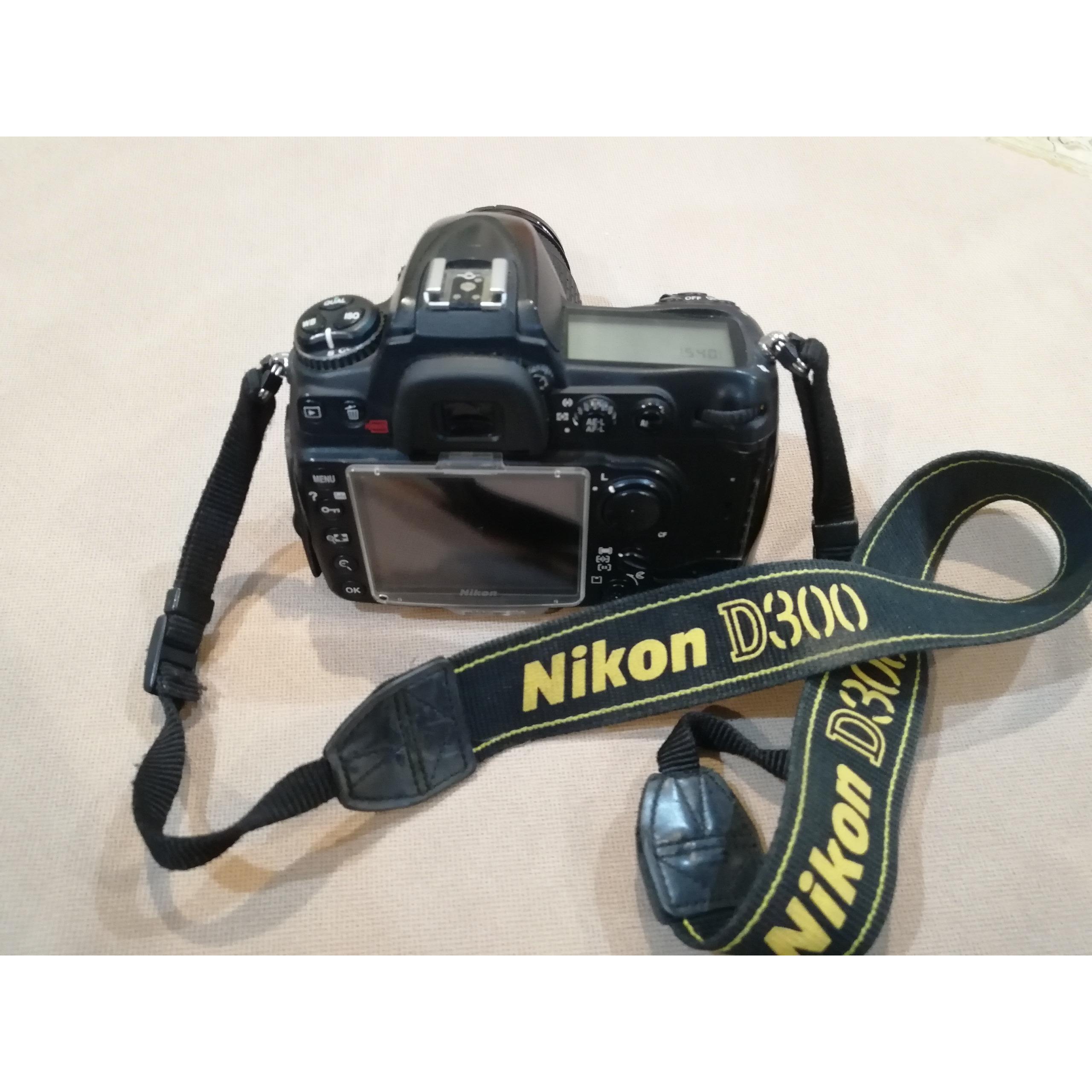 نیکون دی سیصد Nikon d 300