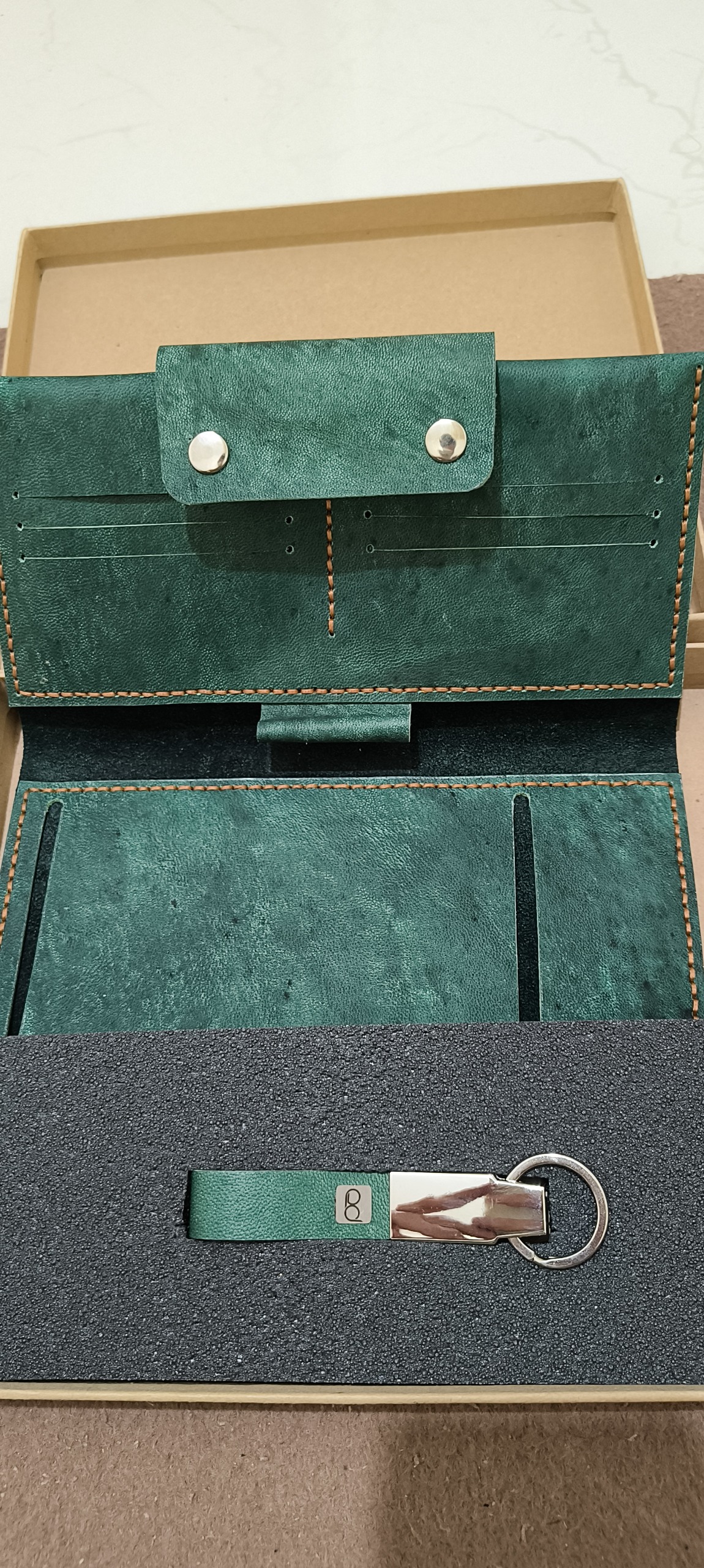 کیف دسته چک سفارشی چرم شتر