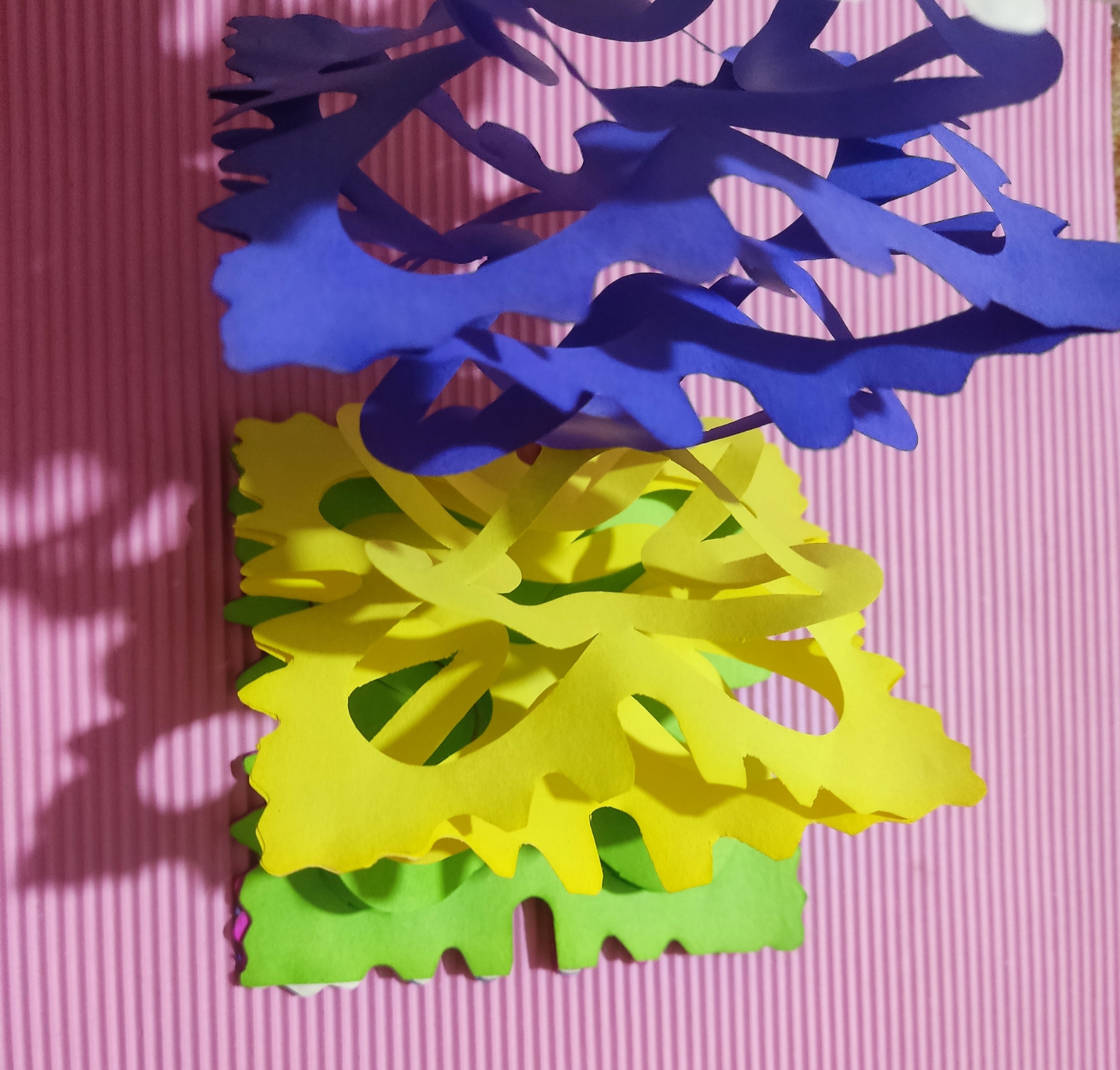 کاغذ رنگی ریسه ای (شرشره ای) دهه شصت