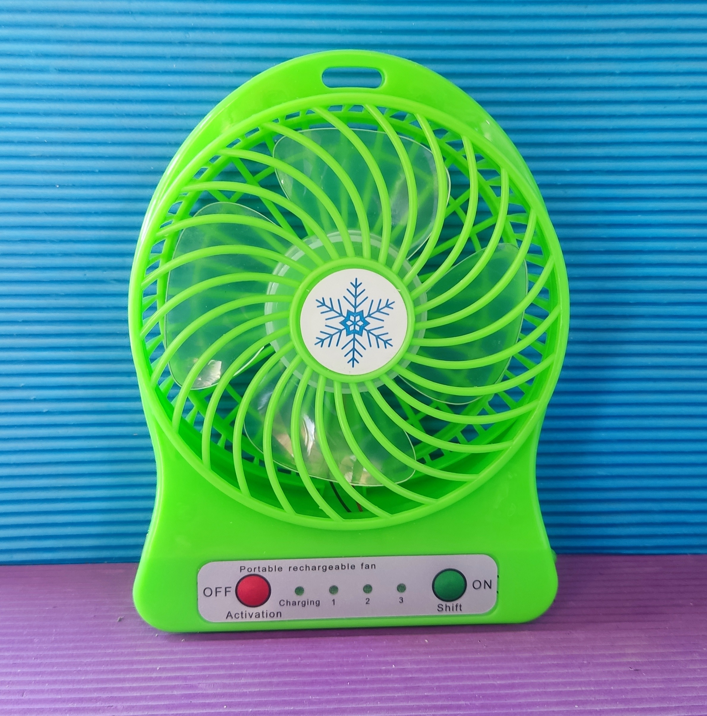 پنکه شارژی همراه با باتری قابل شارژ