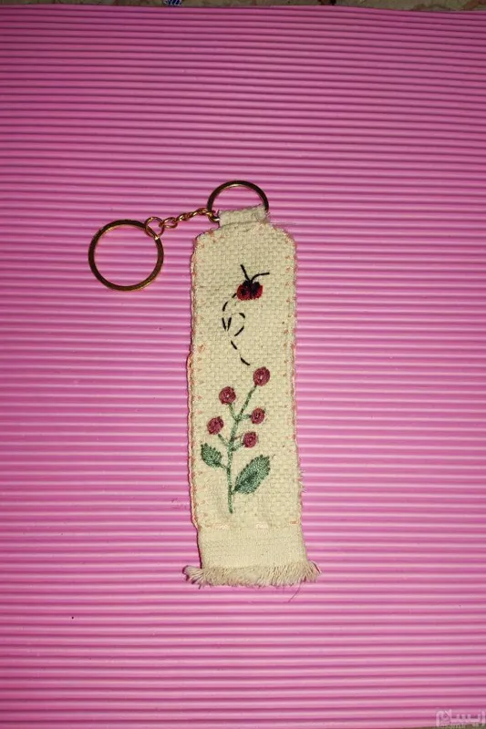 جا سوئیچی دستساز گلدوزی شده