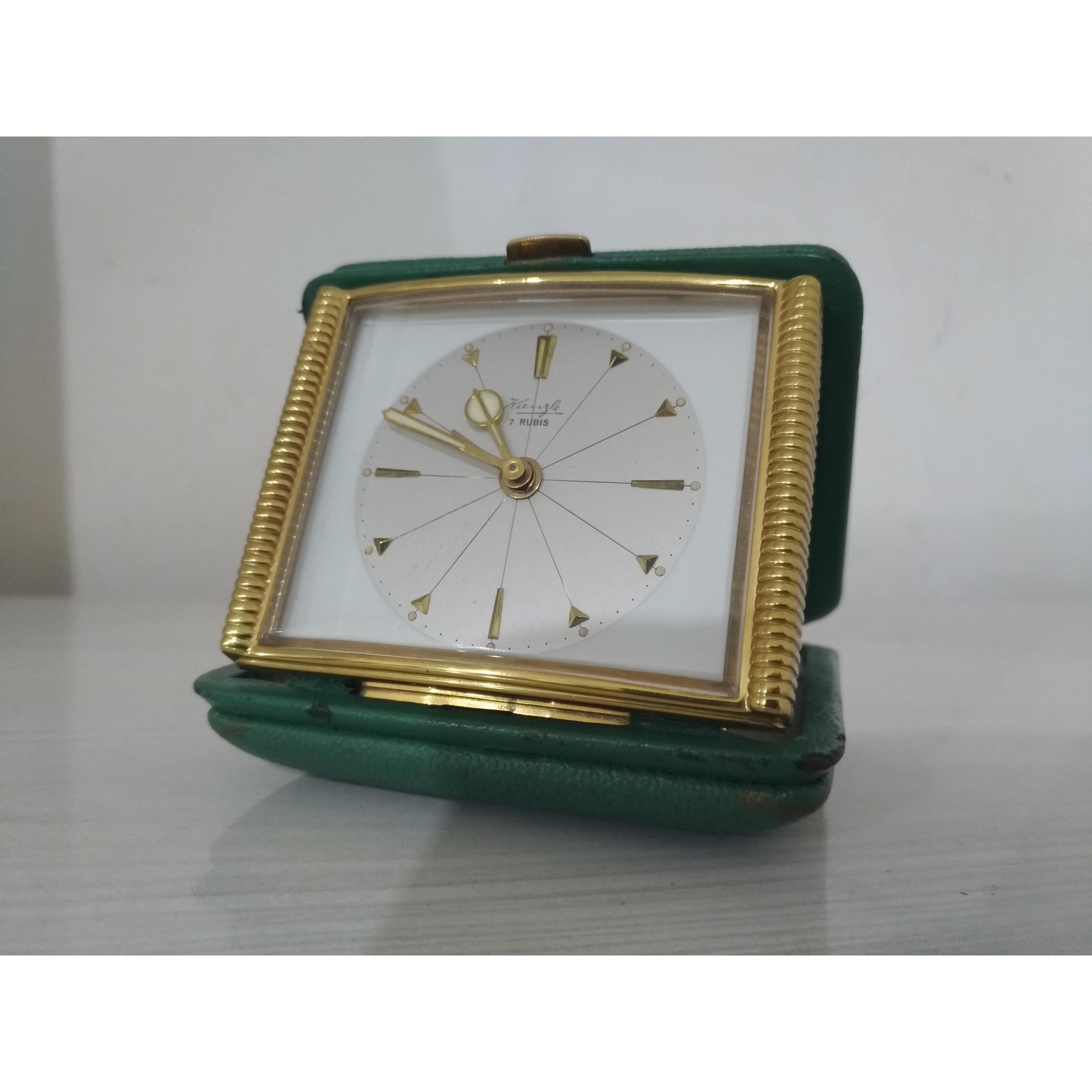 ساعت کوکی کنزل آلمان امضاء داربسیار خاص