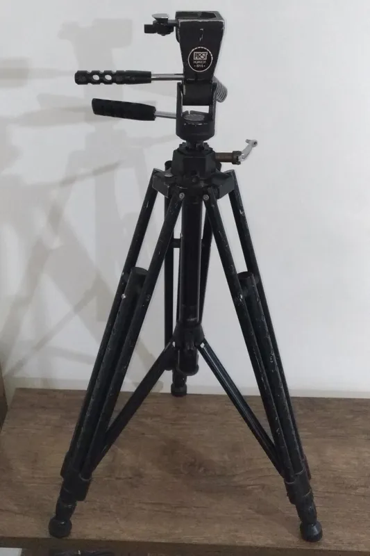 سه پایه ی استودیویی دوربین فوق حرفه ای Horizon