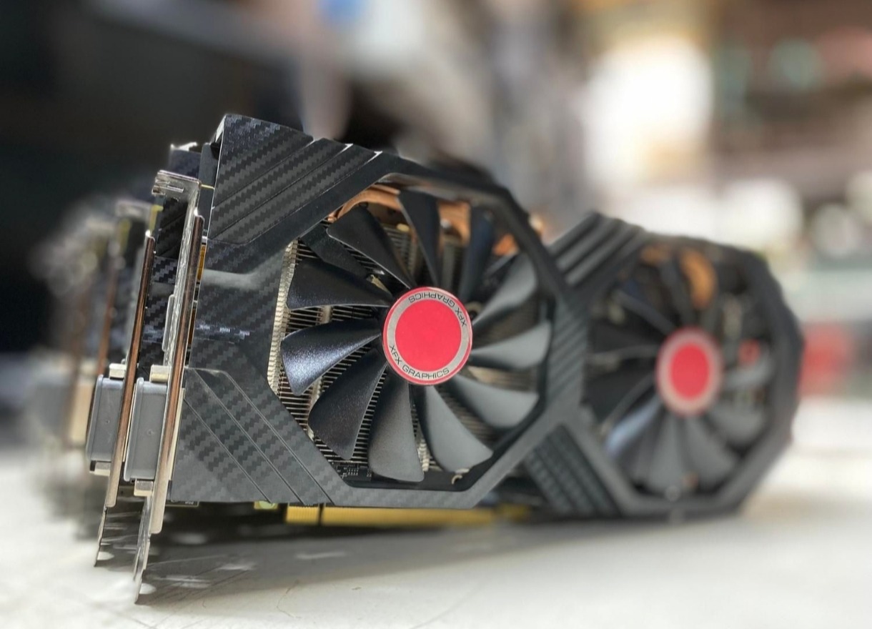 کارت گرافیک xfx rx 580 8g در حد نو