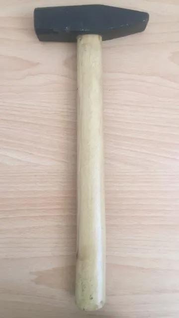 چکش دسته چوبی