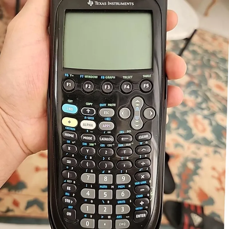 ماشین حساب مهندسی TI 89
