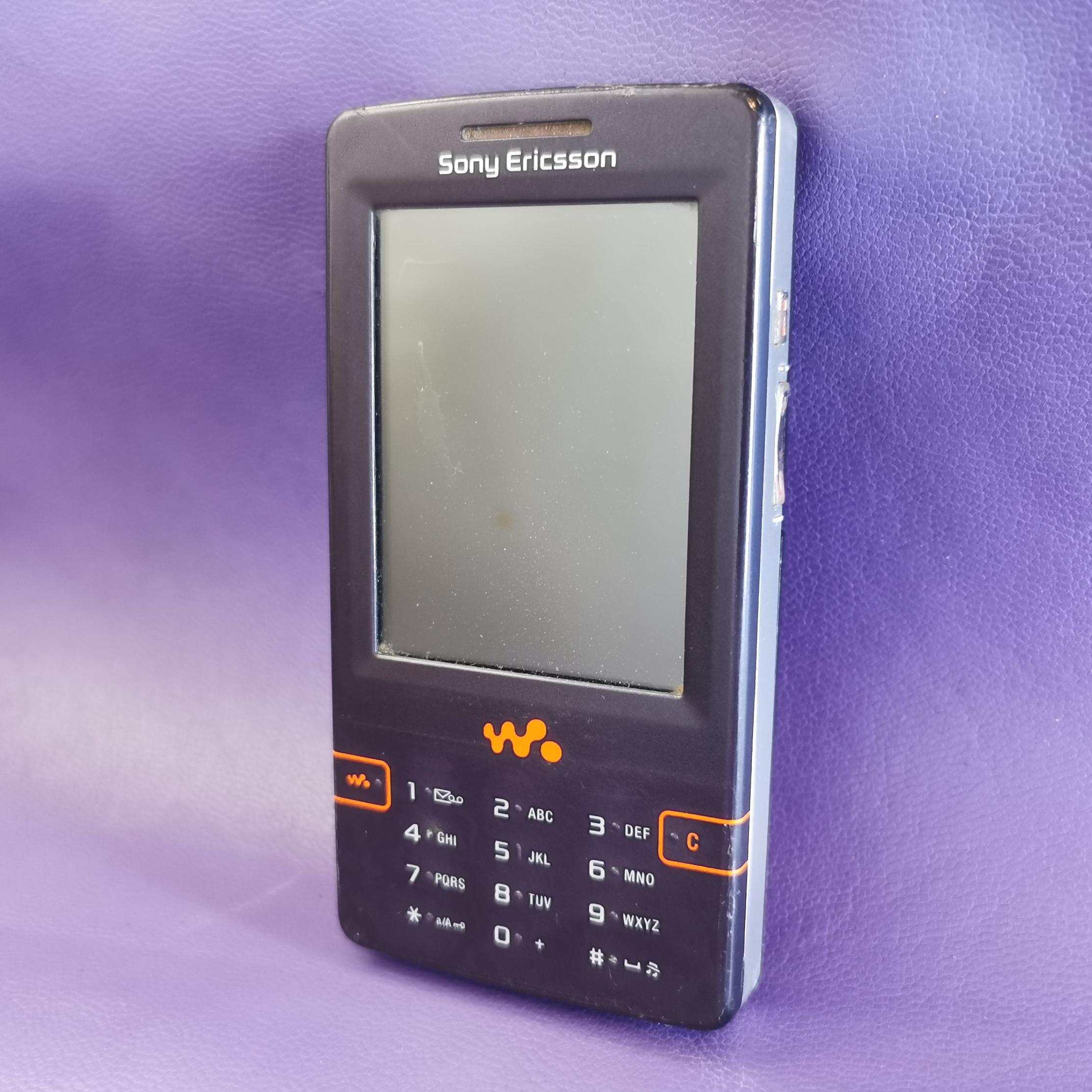 سونی اریکسون W950i