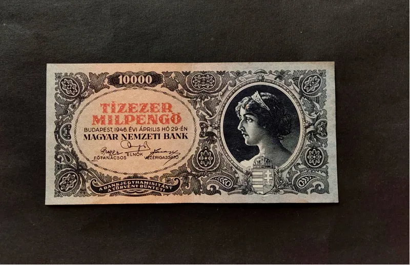 10000 پنگو 1946 مجارستان کیفیت عالی