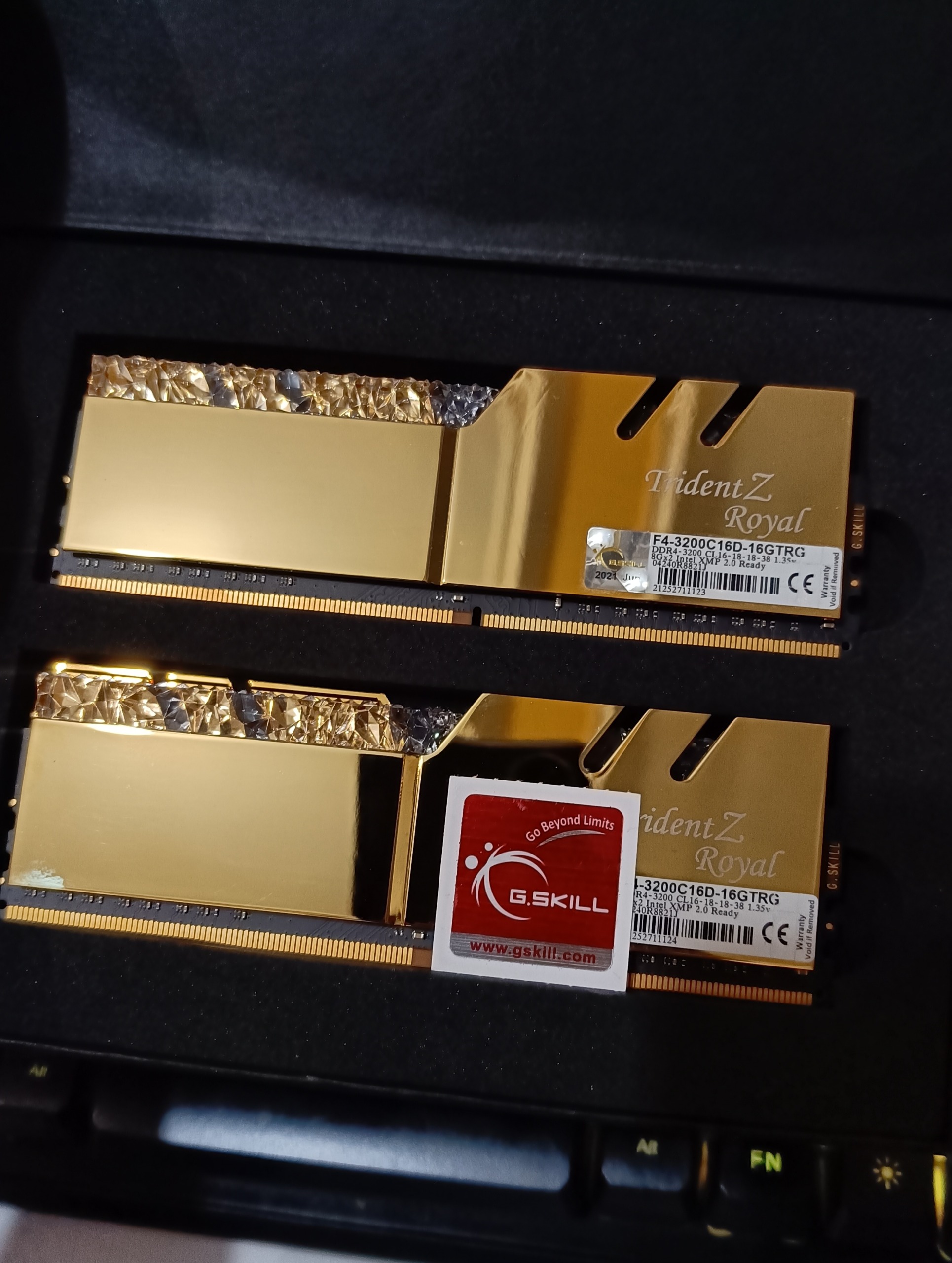 رم g skill trident z toyal جی اسکیل