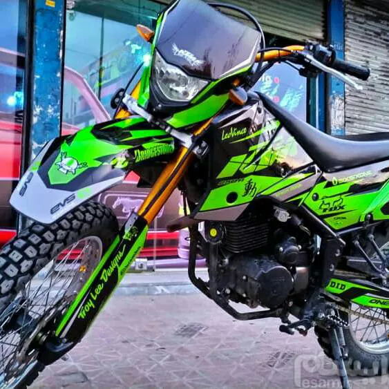 برچسب موتور سیکلت