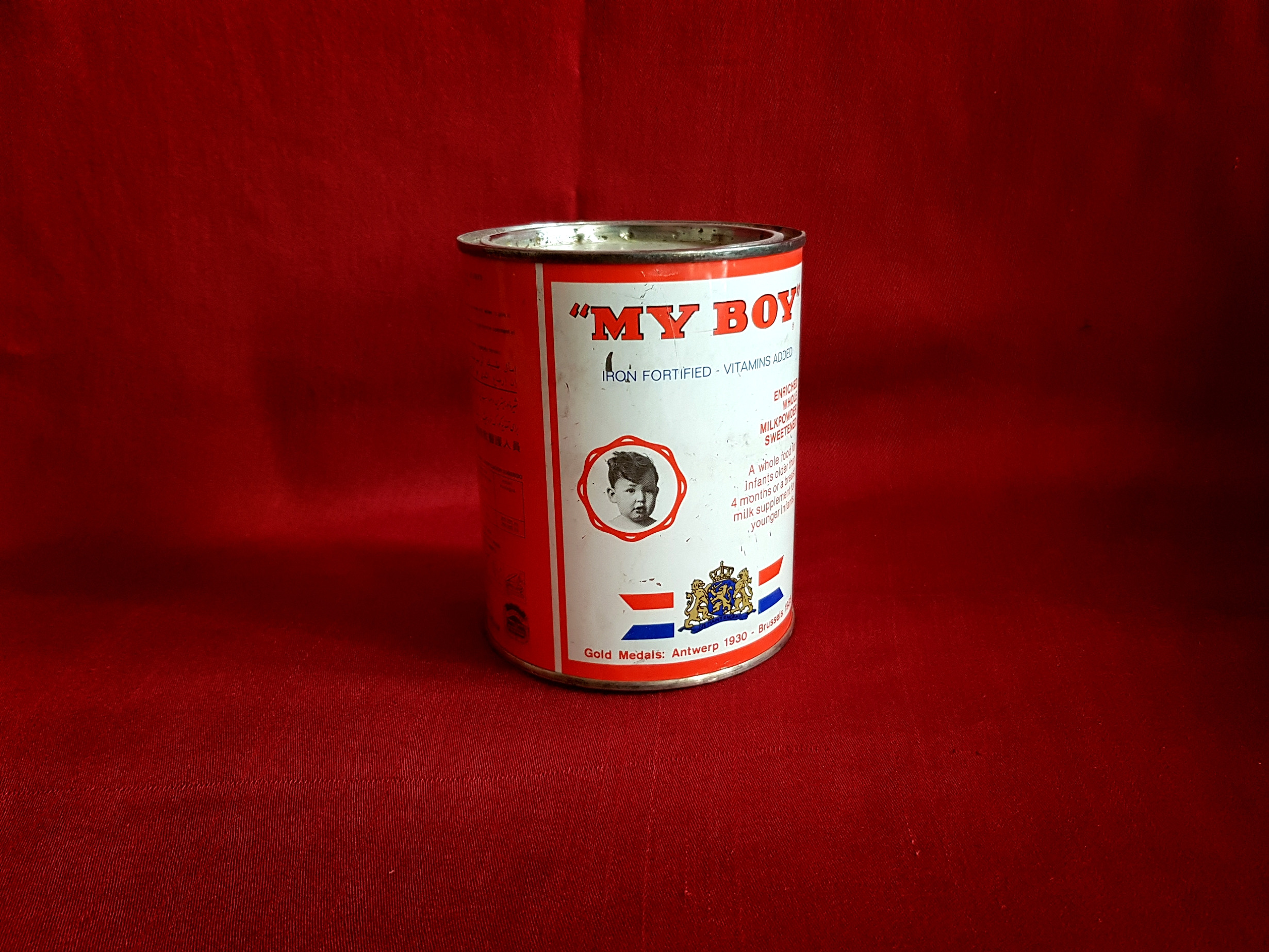 قوطی قدیمی هلندی