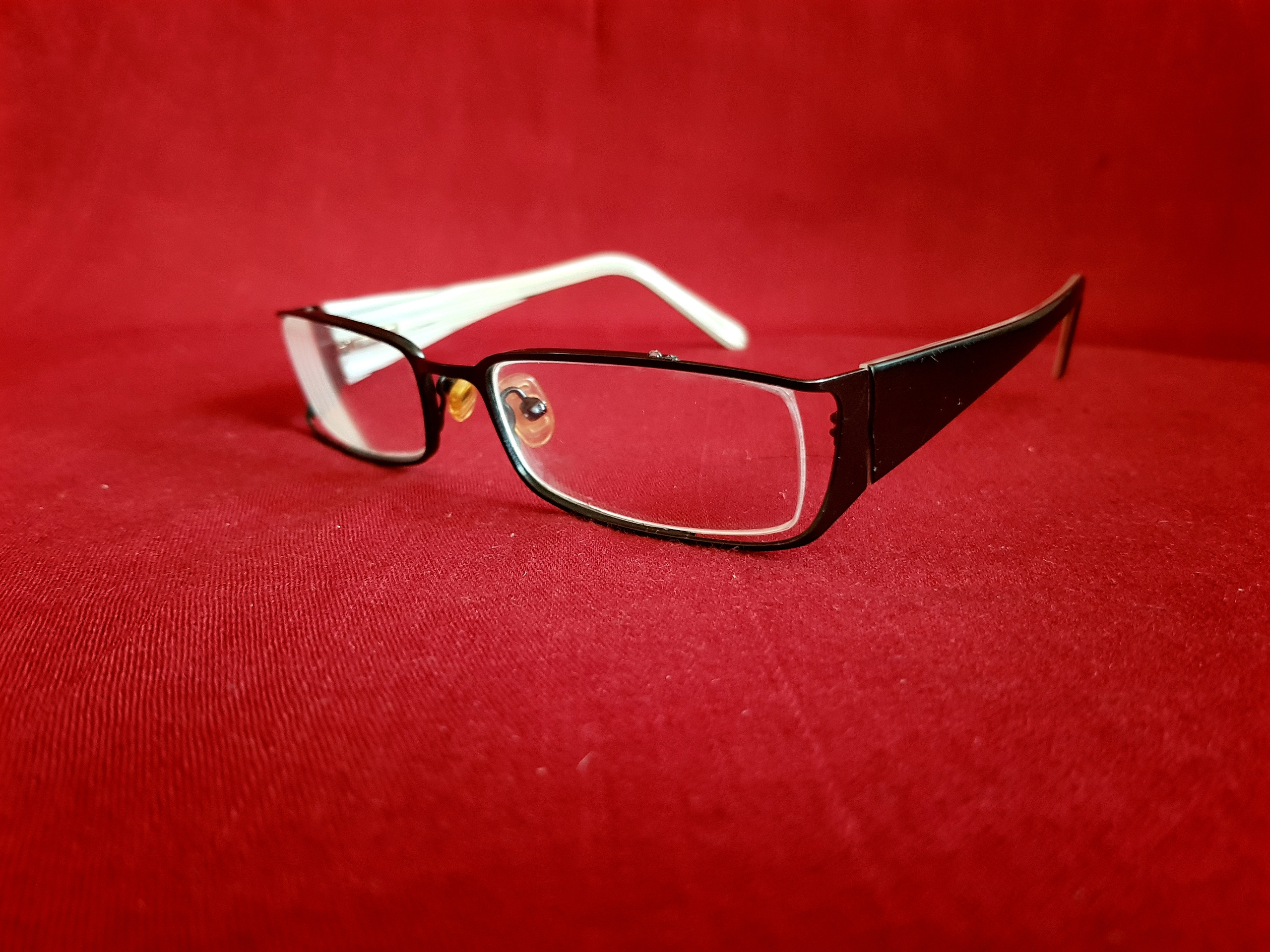 قاب عینک طبی زنانه