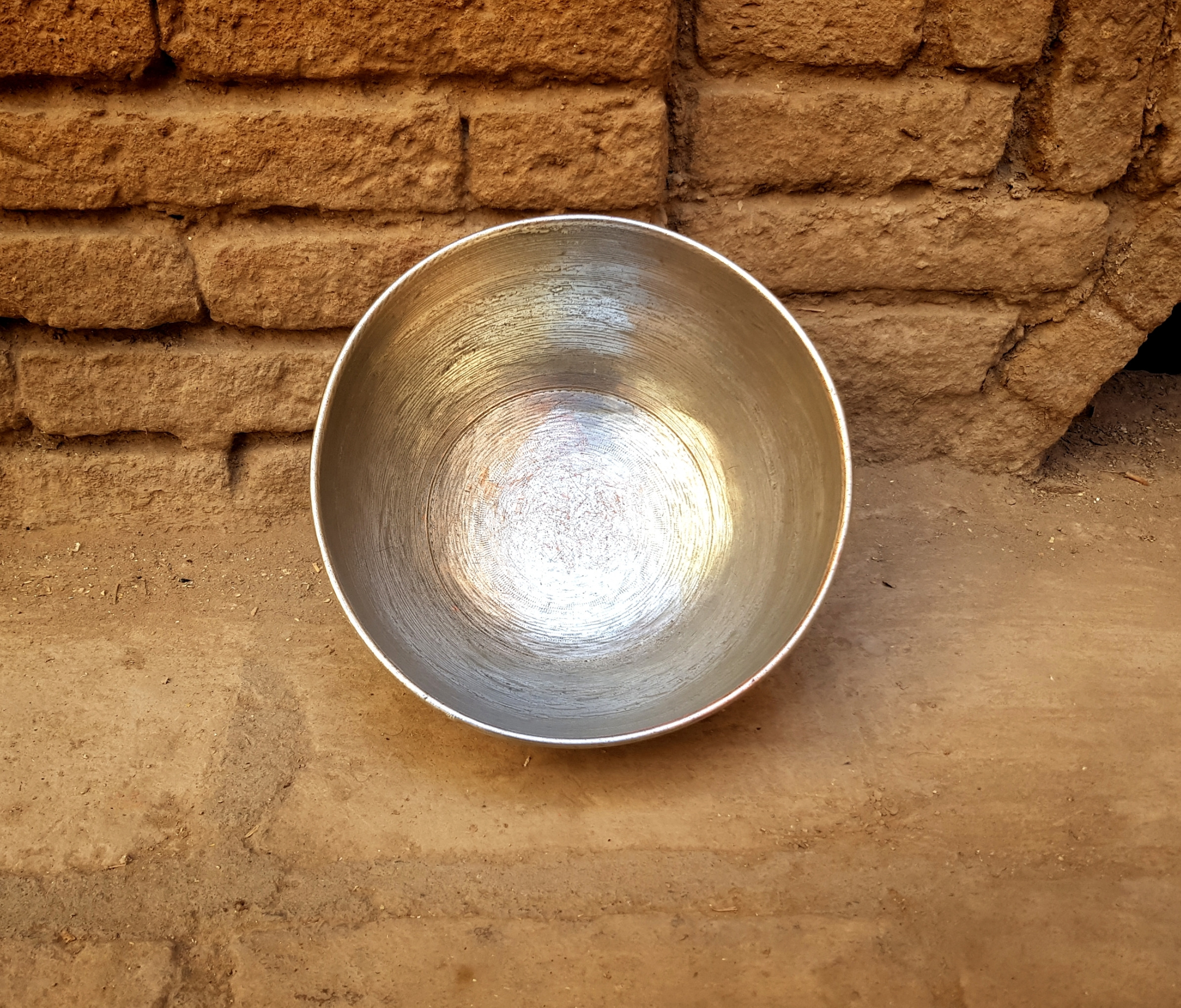 کاسه مس ته گرد قدیمی زیبا