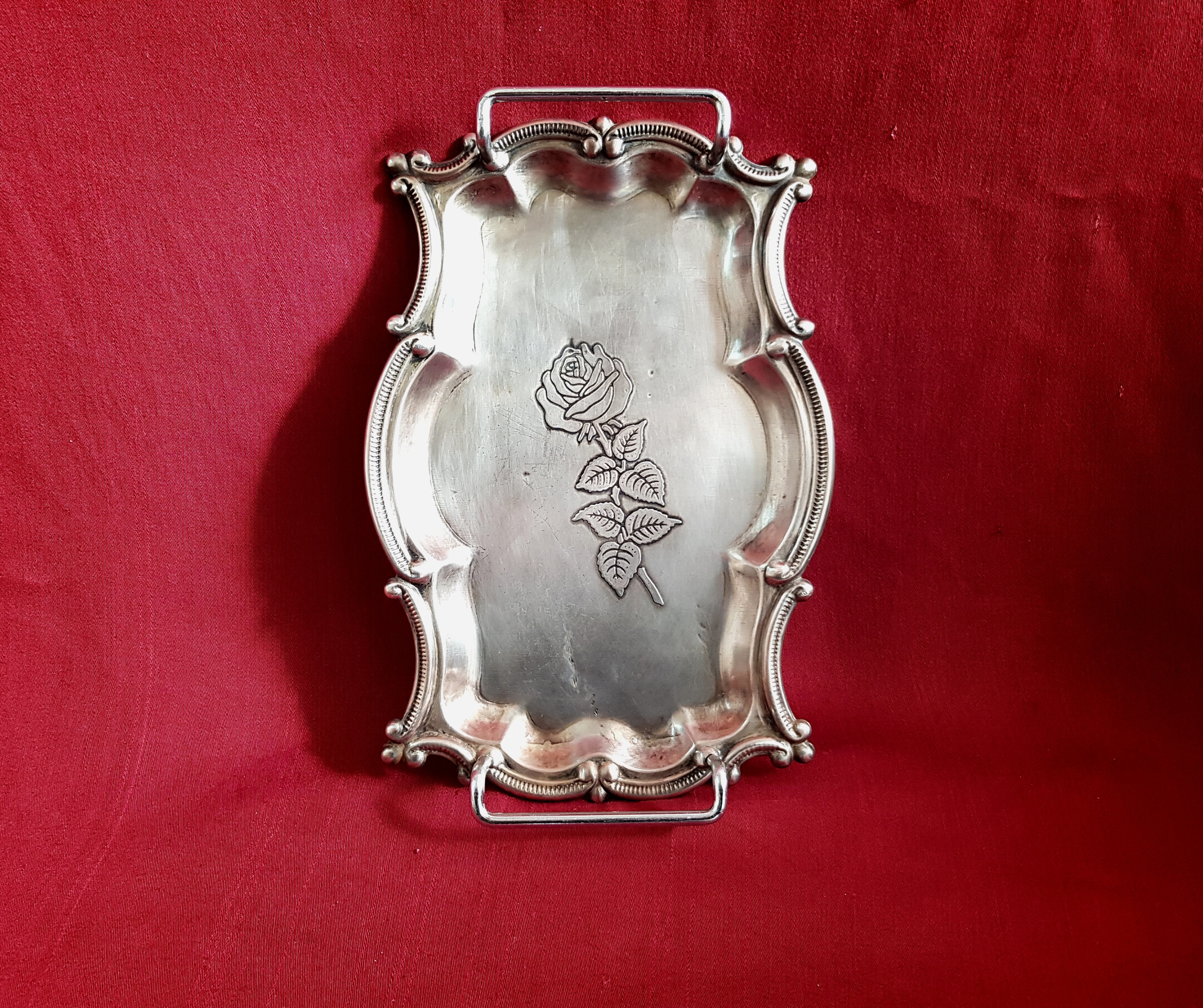 سینی فلزی زیبا (توضیحات خوانده شود)