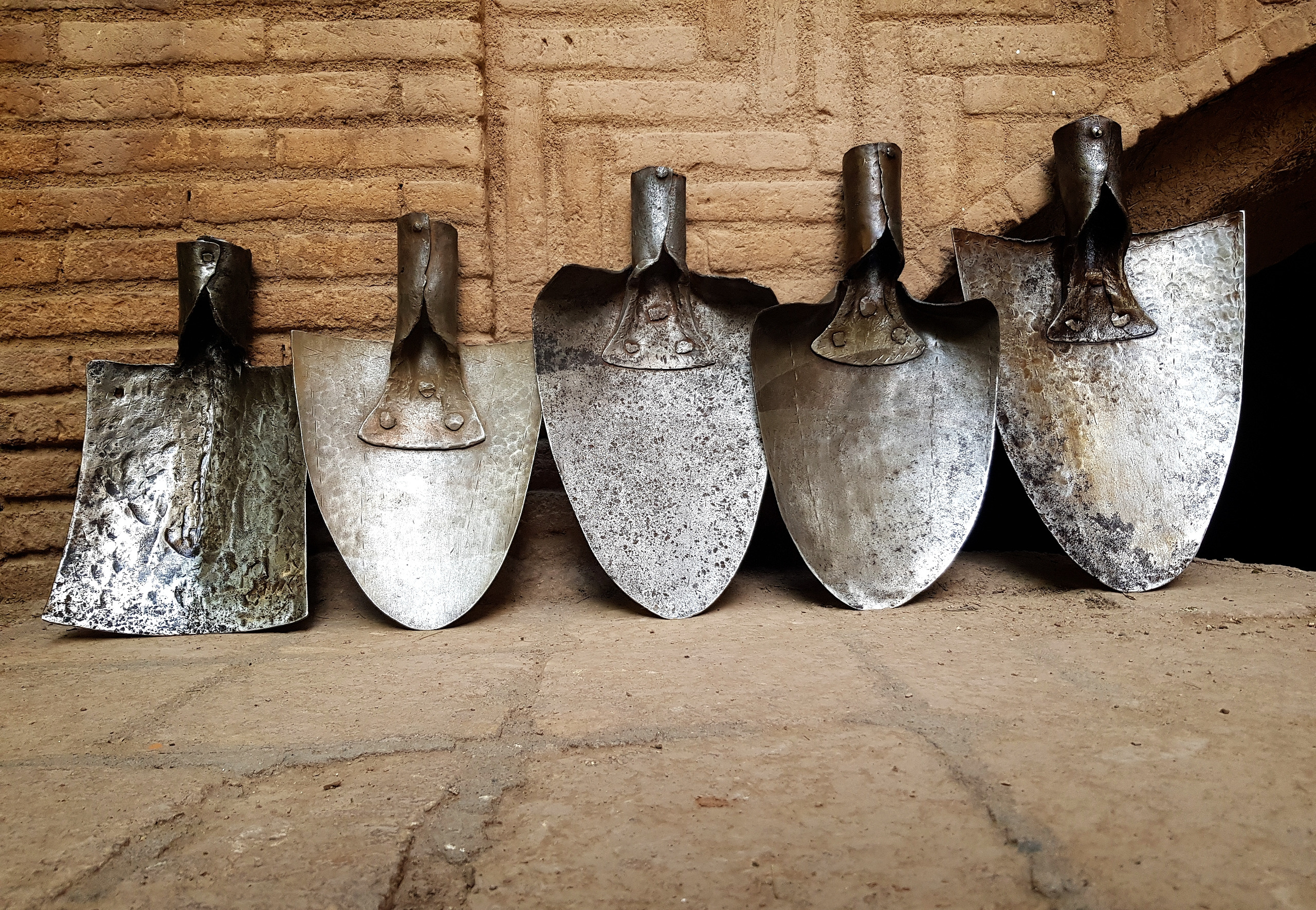مجموعه بیل فولادی قاجاری