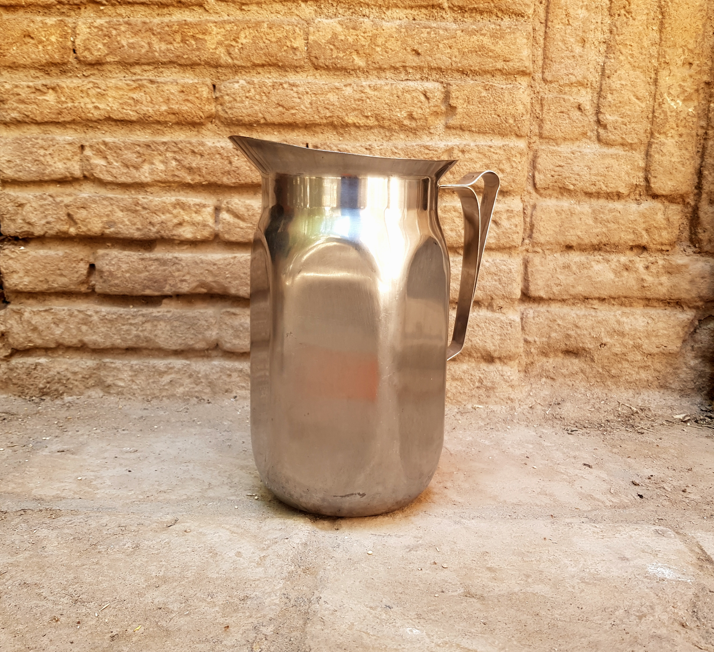 پارچ استیل قدیمی ( چندضلعی، خاص)