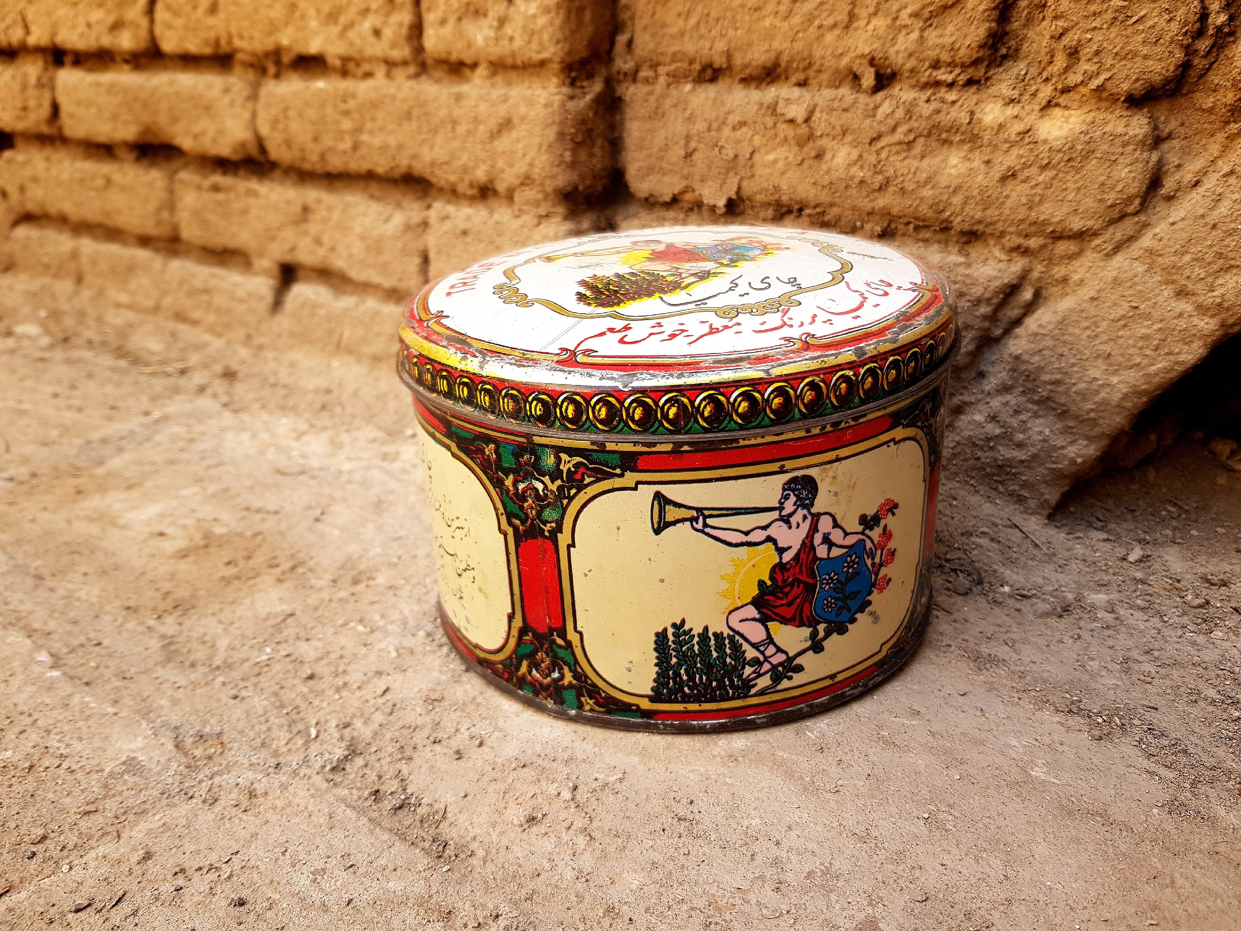 قوطی بسیار قدیمی چای کیمیا (کمیاب)