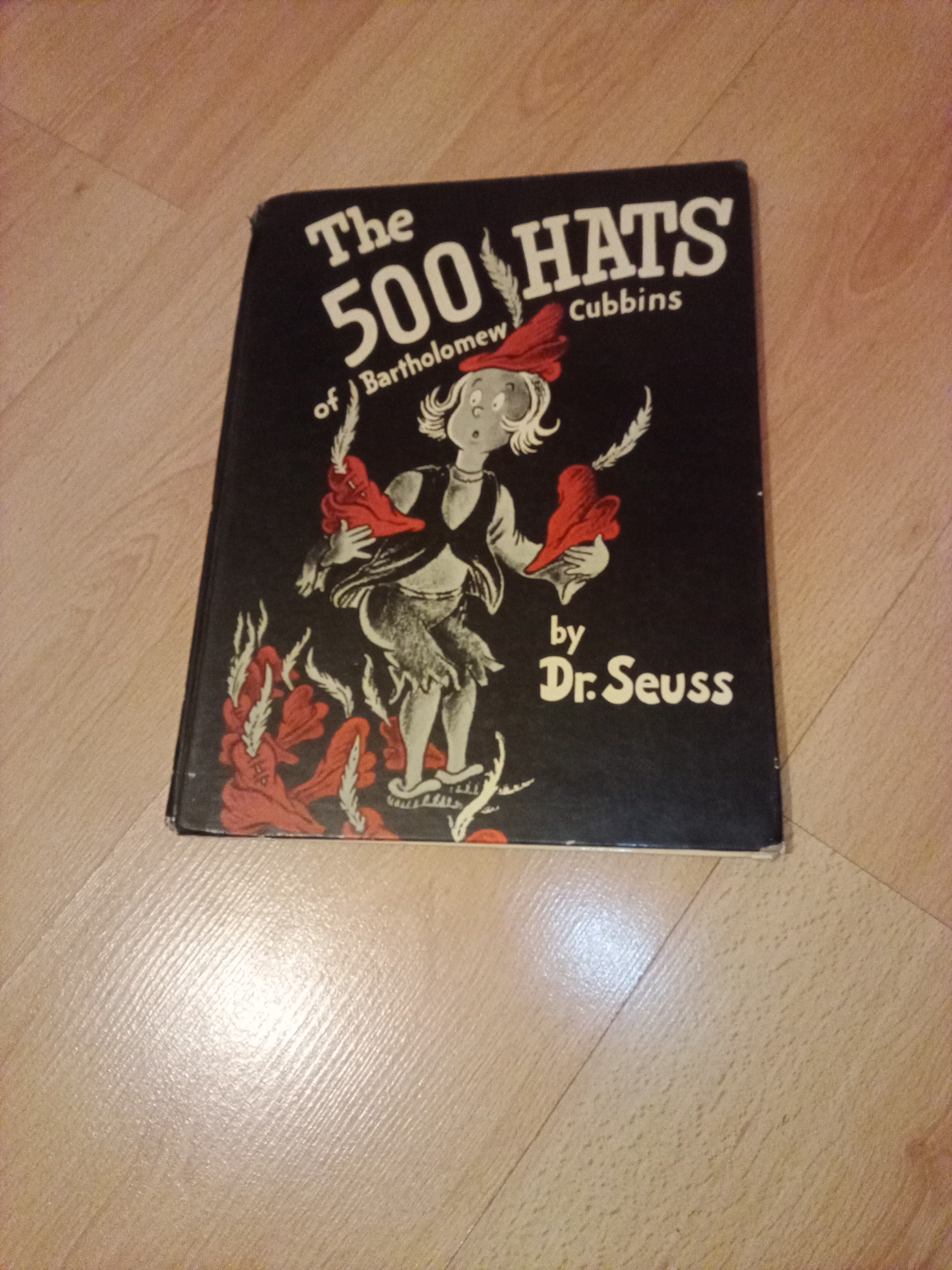 The 500 Hats of Bartholomew Cubbins - پانصد کلاه