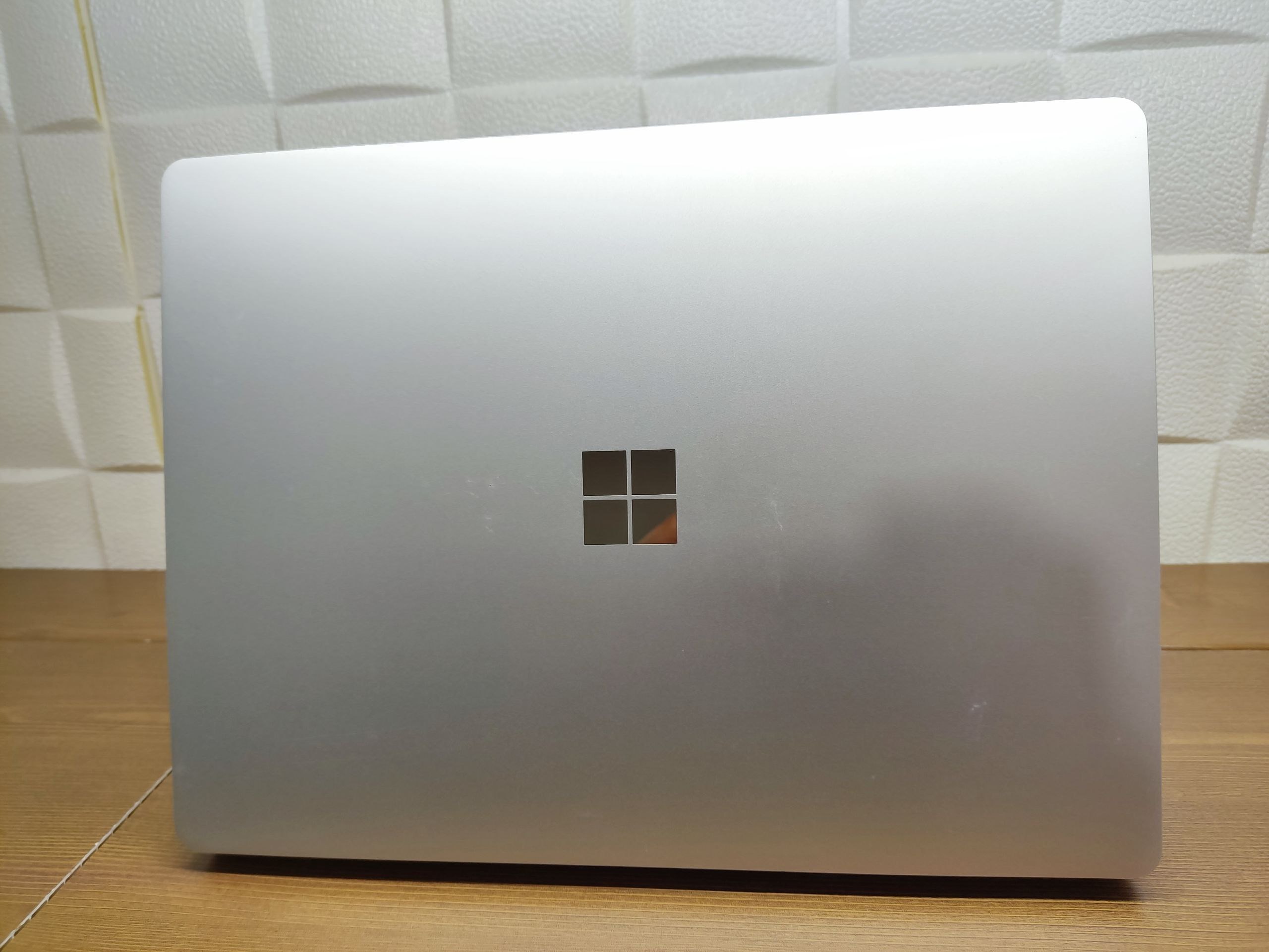 surface laptop Go Microsoft