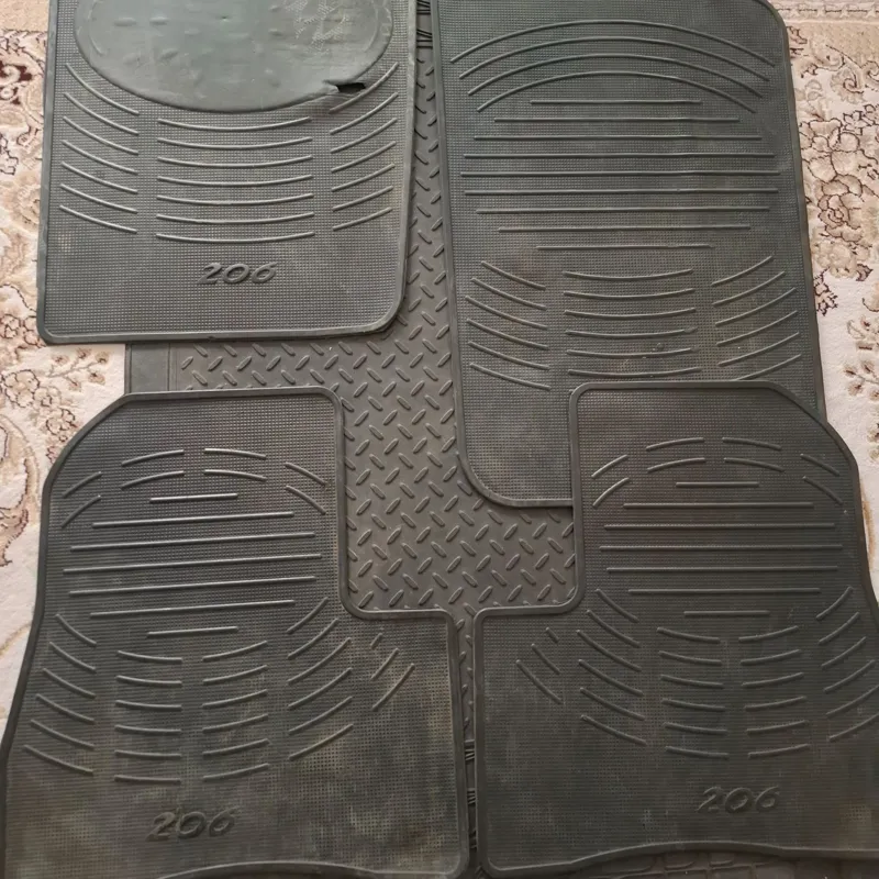 کفپوش 206 شرکتی بهمراه کفپوش صندوق