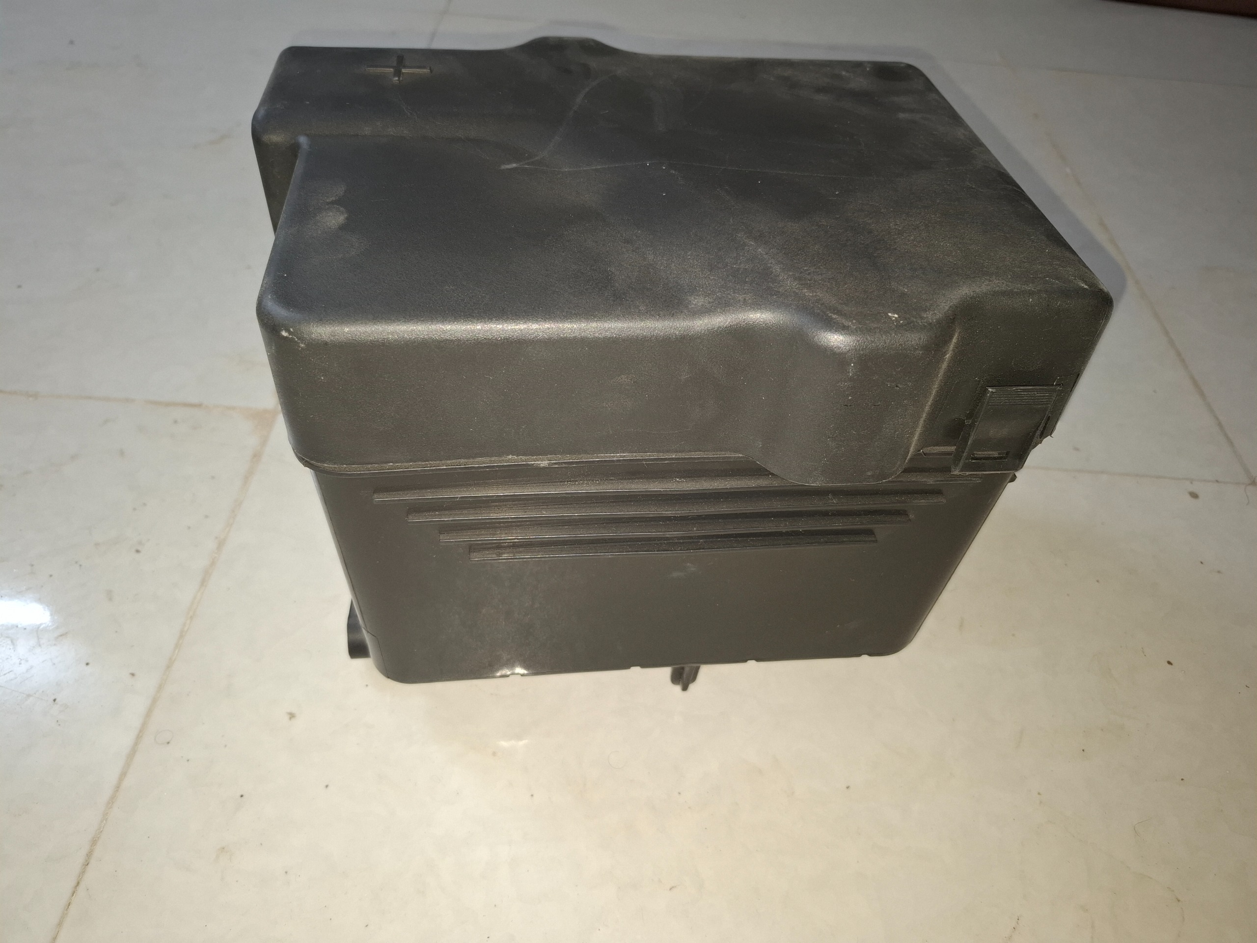 جعبه باتری پژو206 به همراه درب
