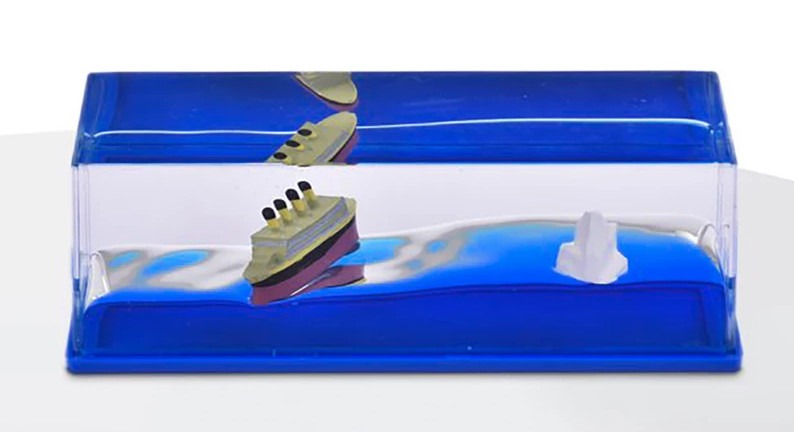 دکوری مدل کشتی معلق Cruise Ship Fluid Drift Bottle