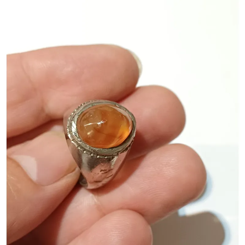 انگشتر غیر نقره مطابق تصویر
