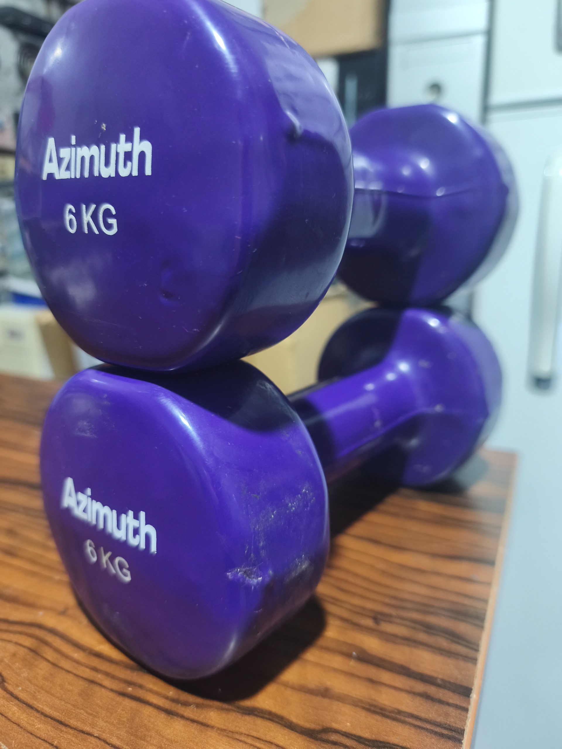 دمبل در حد نو 6 کیلویی 2 عدد