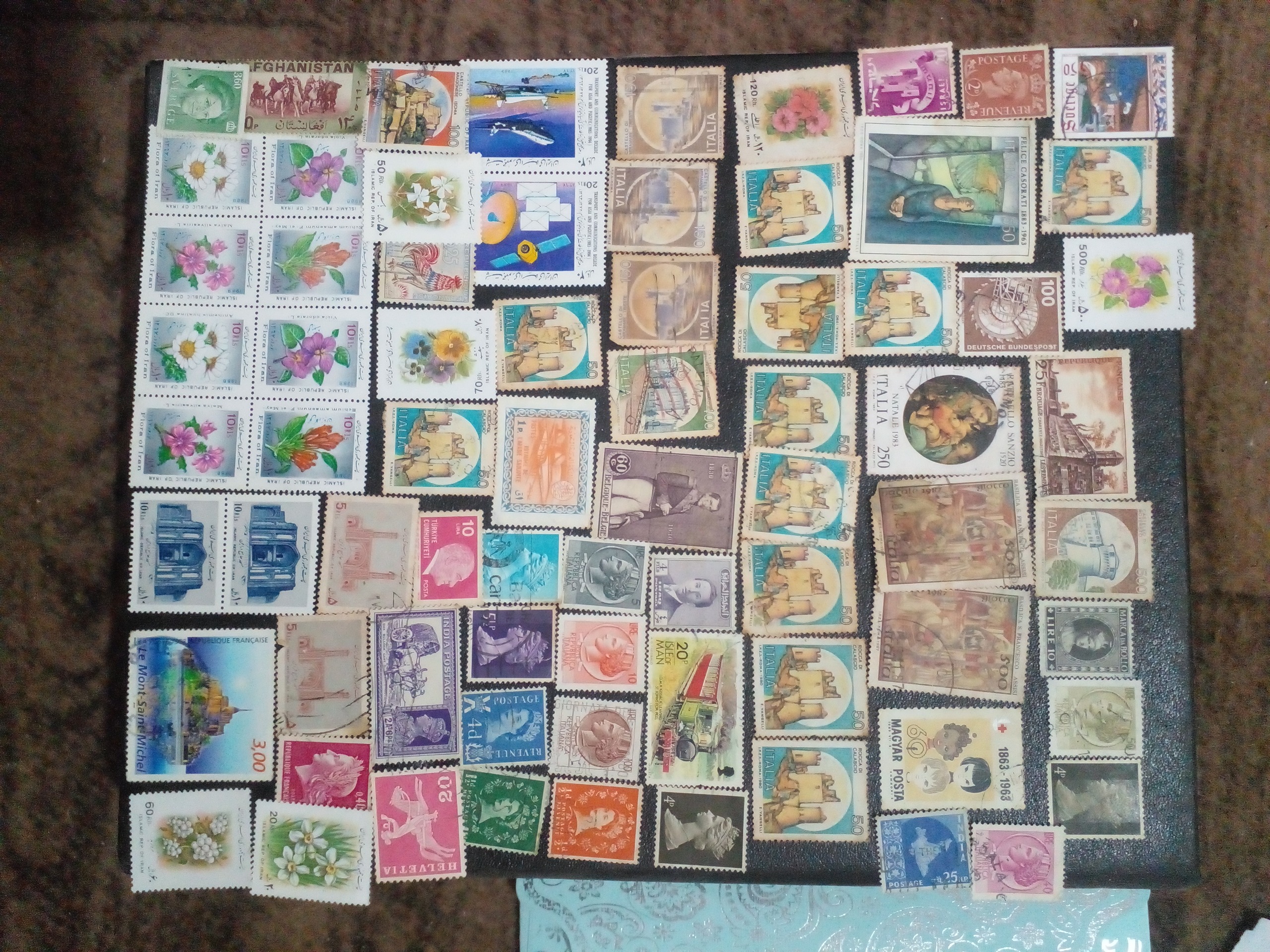 تقریبا 80 تمبر از چند کشور همه با هم