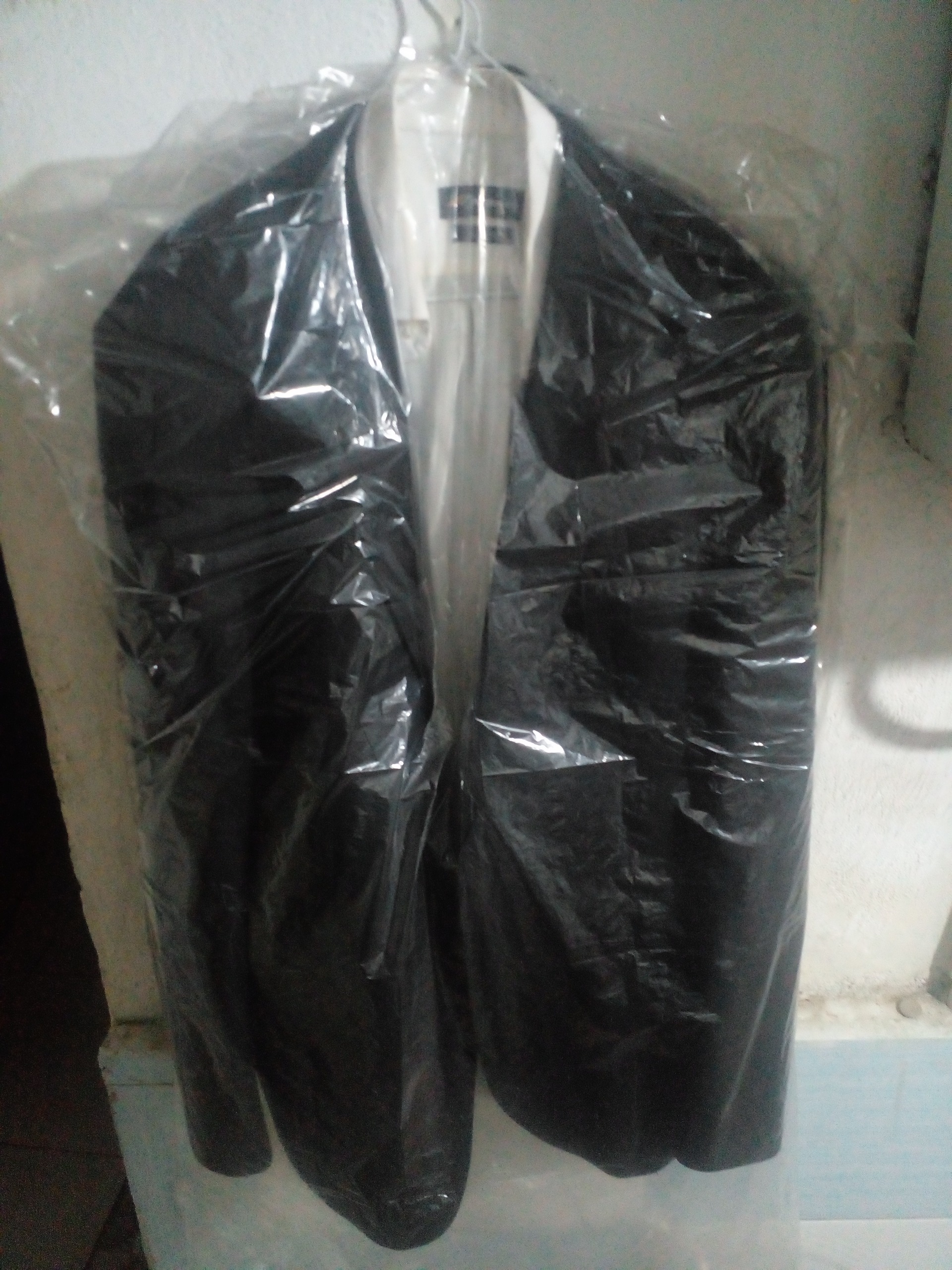 یک عدد کت برند کرال ترک با پیراهن