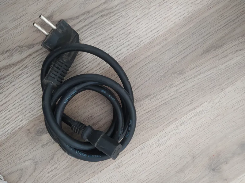 کابل استاندارد    5. 1×3