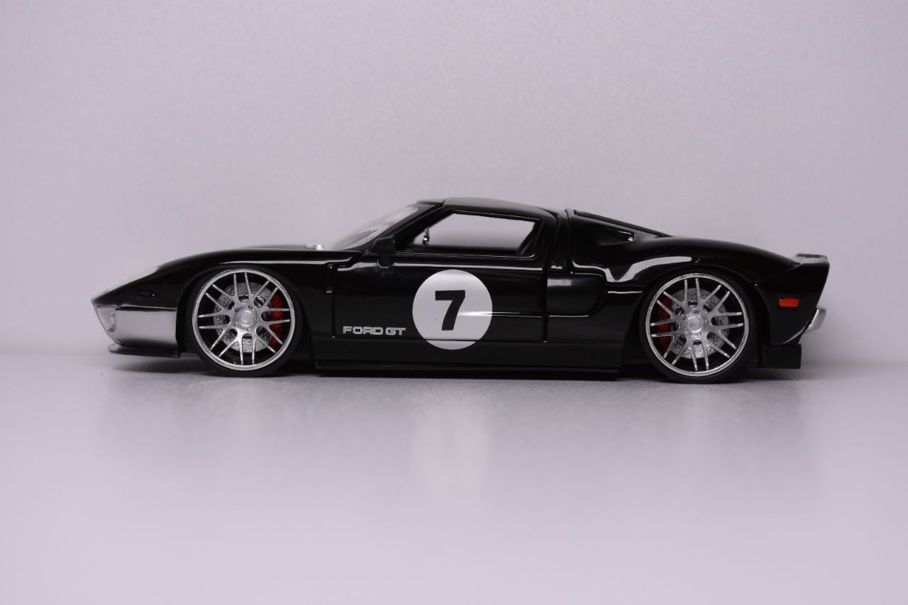ماکت جادا 2005 Ford GT